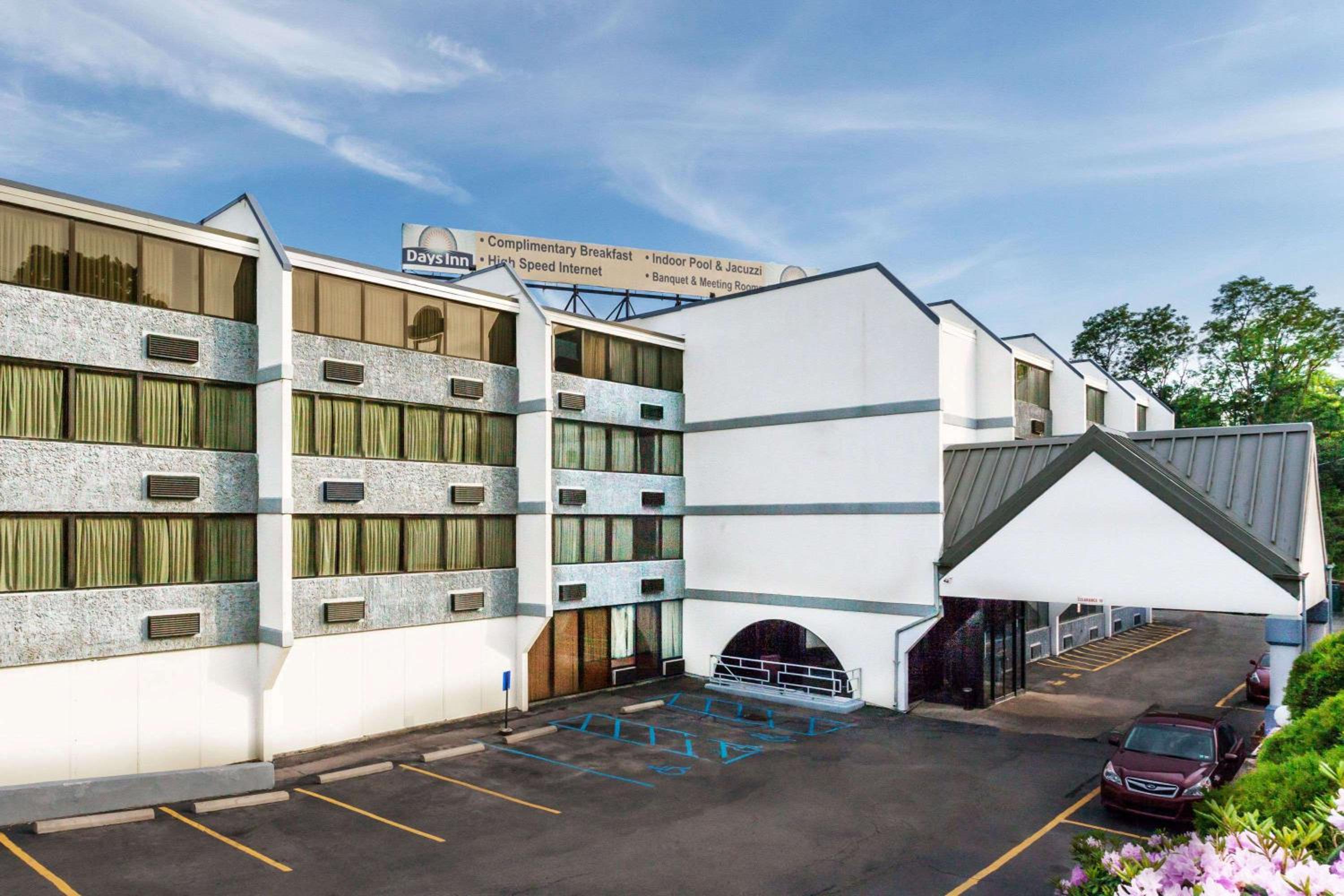 Miscellaneous Market Vacations - Days Inn by Wyndham Scranton PA - Property Image 1