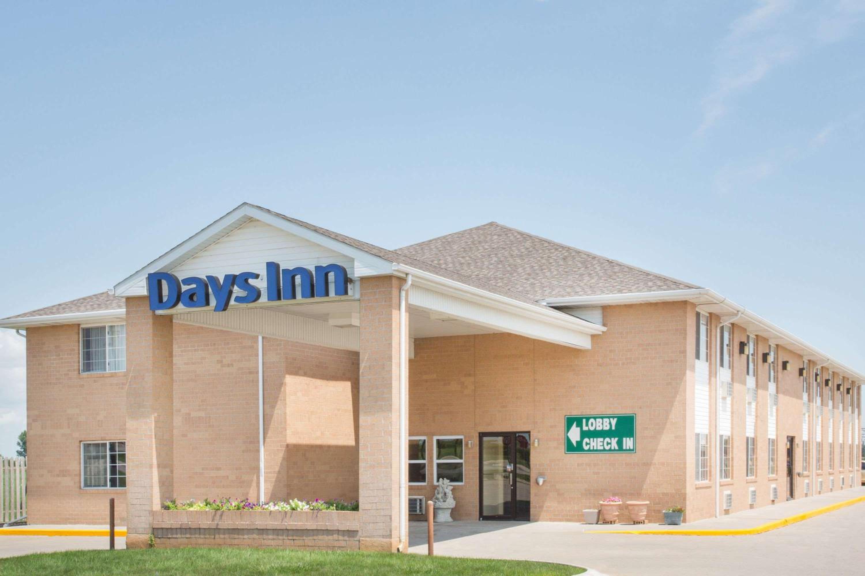 Days Inn by Wyndham Lexington NE-0
