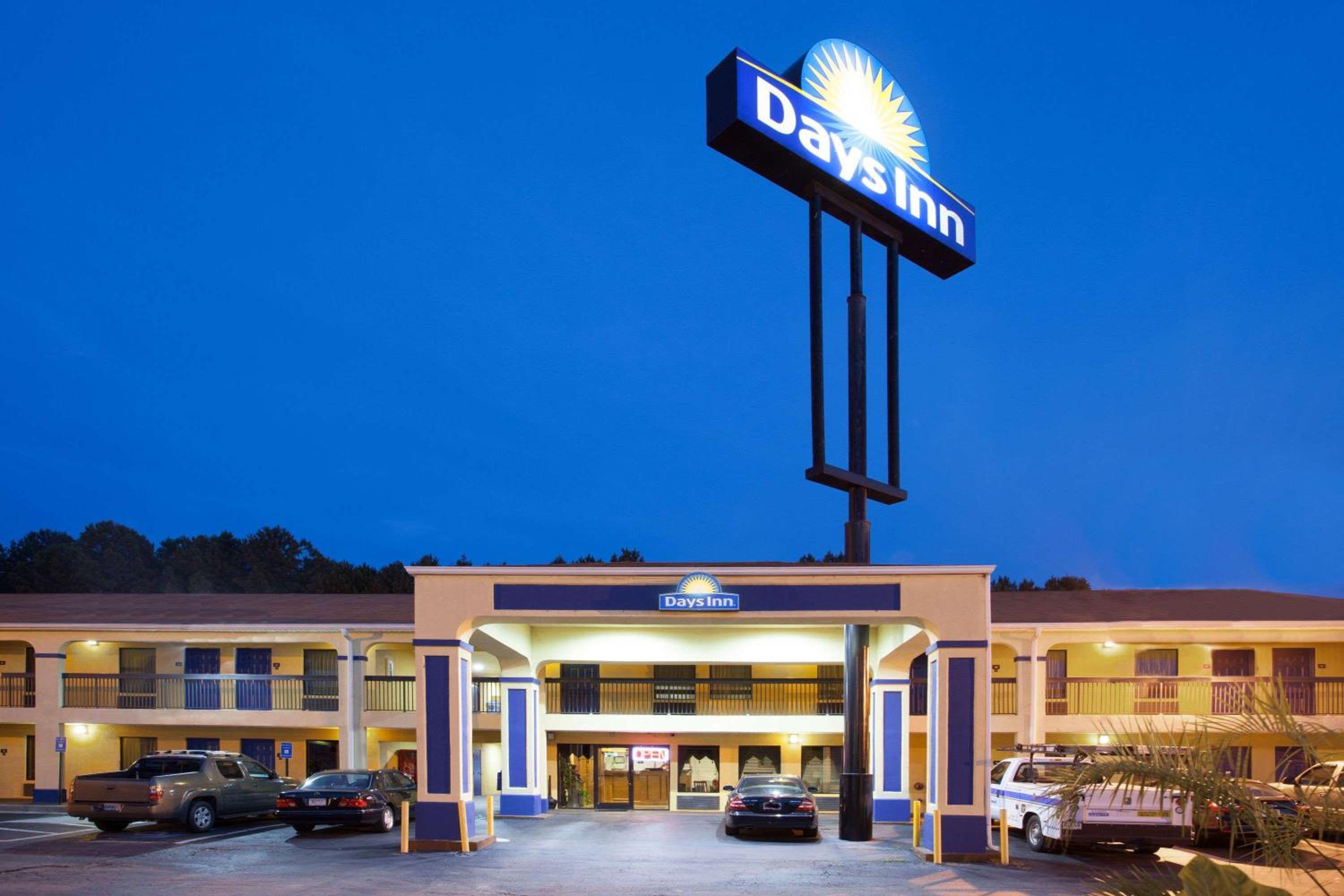 Days Inn by Wyndham Covington view 4
