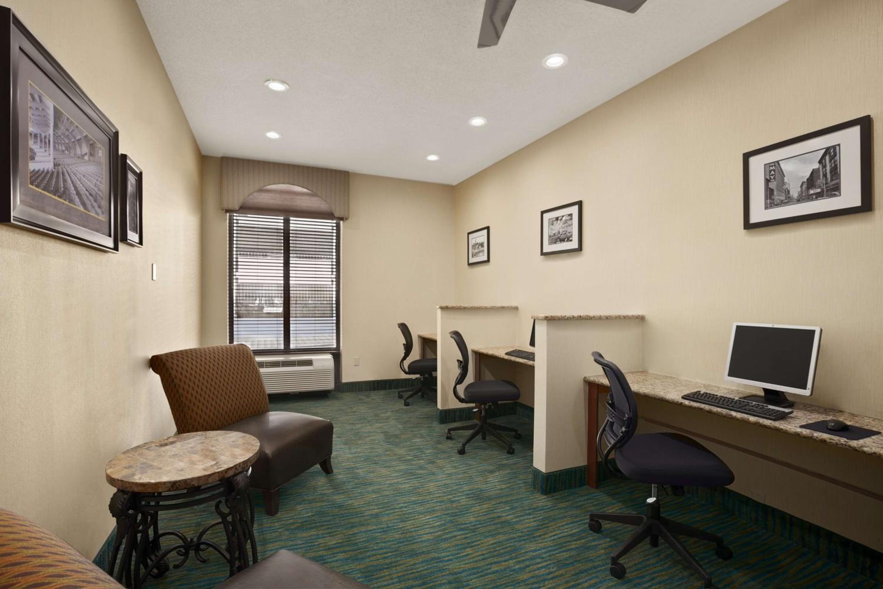 Days Inn by Wyndham Baltimore Inner Harbor - Property Image 52