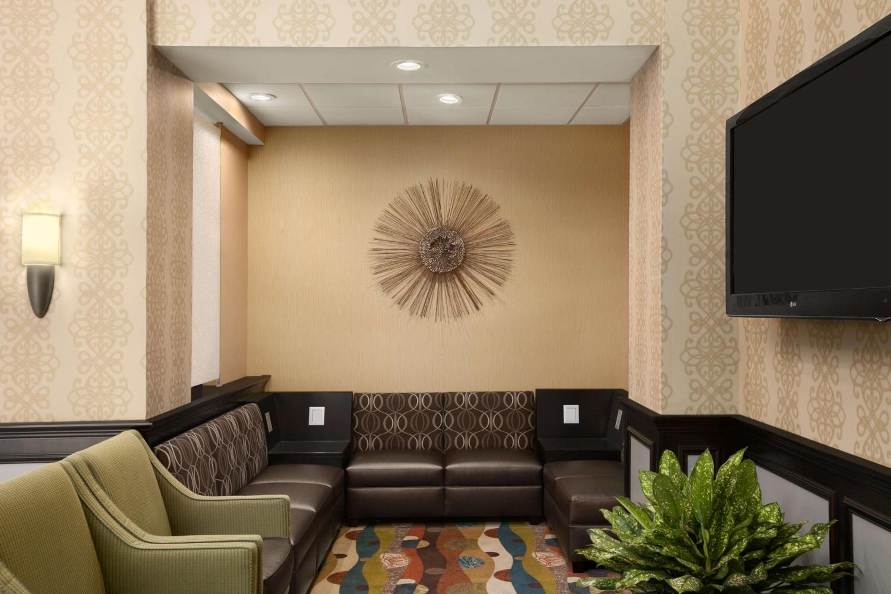 Days Inn by Wyndham Baltimore Inner Harbor - Property Image 60