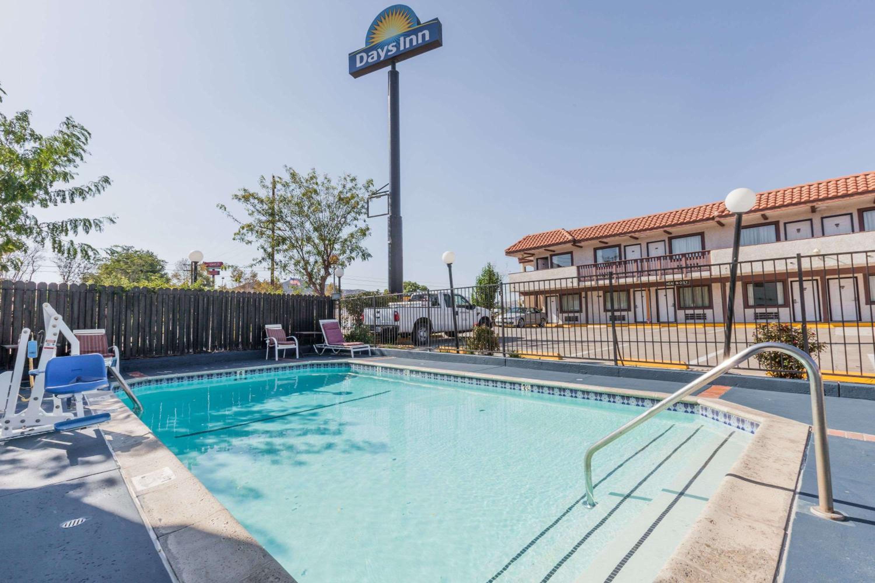 Days Inn by Wyndham Castaic Six Flags Magic Mountain - Property Image 15