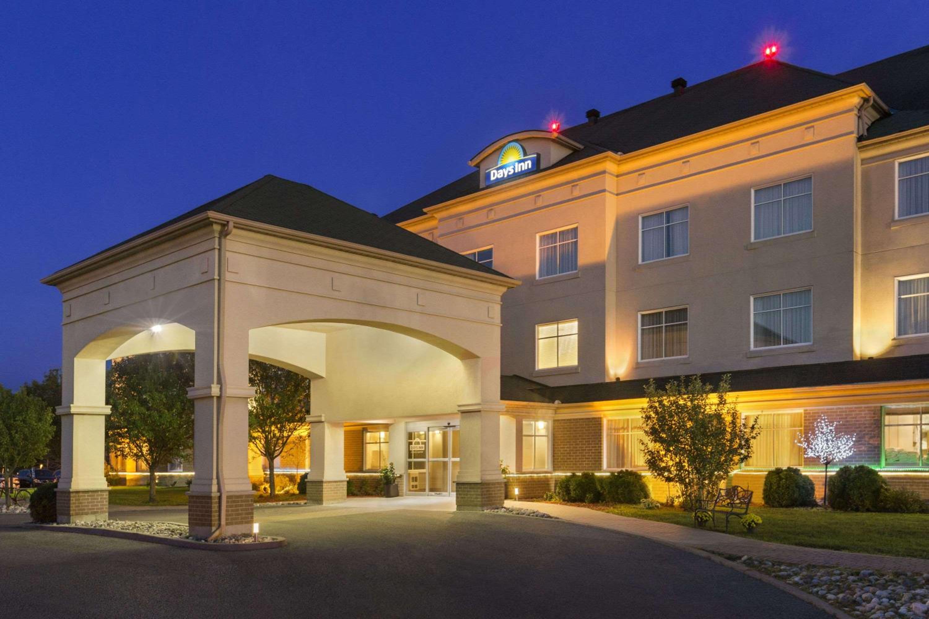 Hotel Days Inn by Wyndham Ottawa Airport
