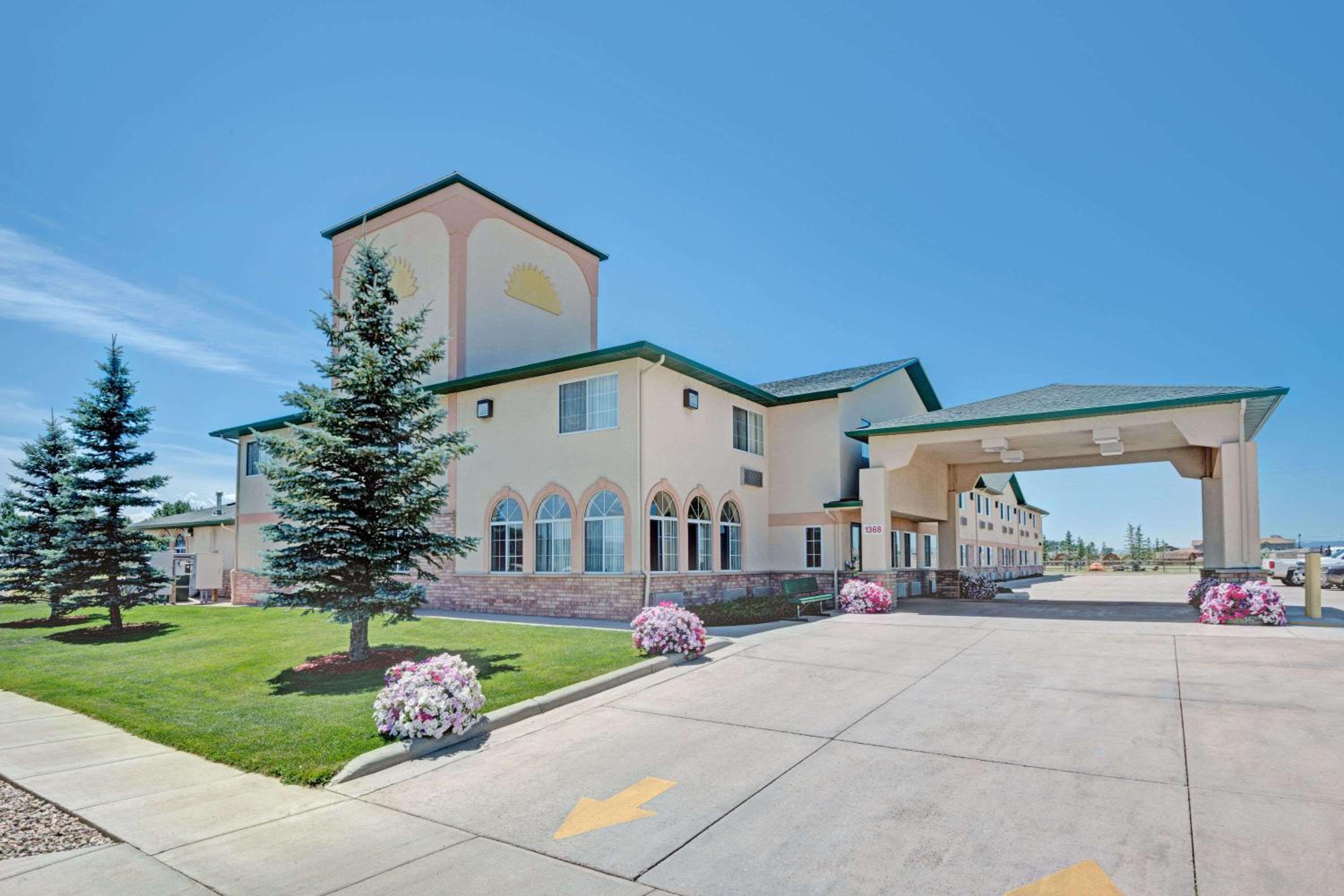 Laramie Vacations - Days Inn by Wyndham Laramie - Property Image 1