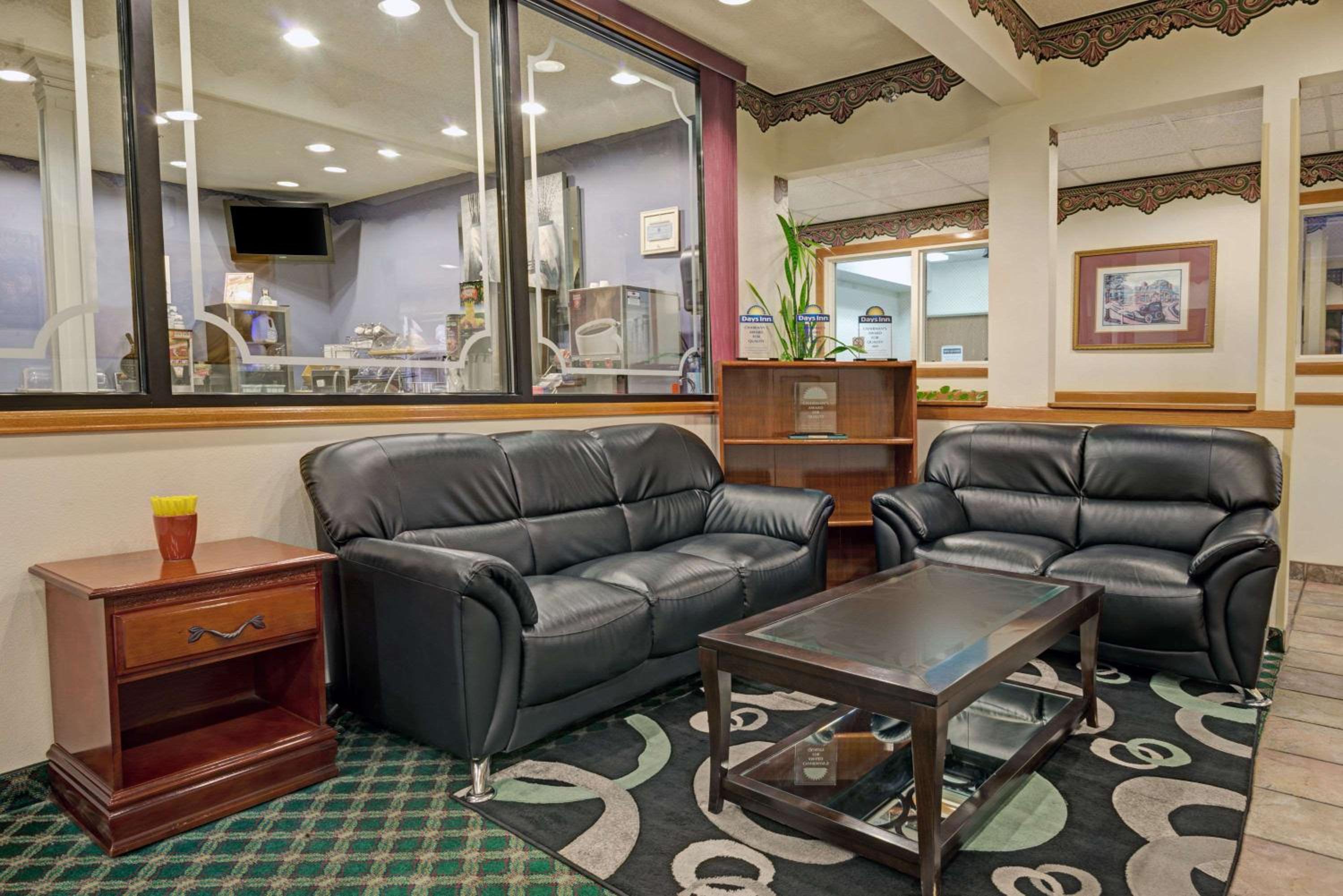 Laramie Vacations - Days Inn by Wyndham Laramie - Property Image 2