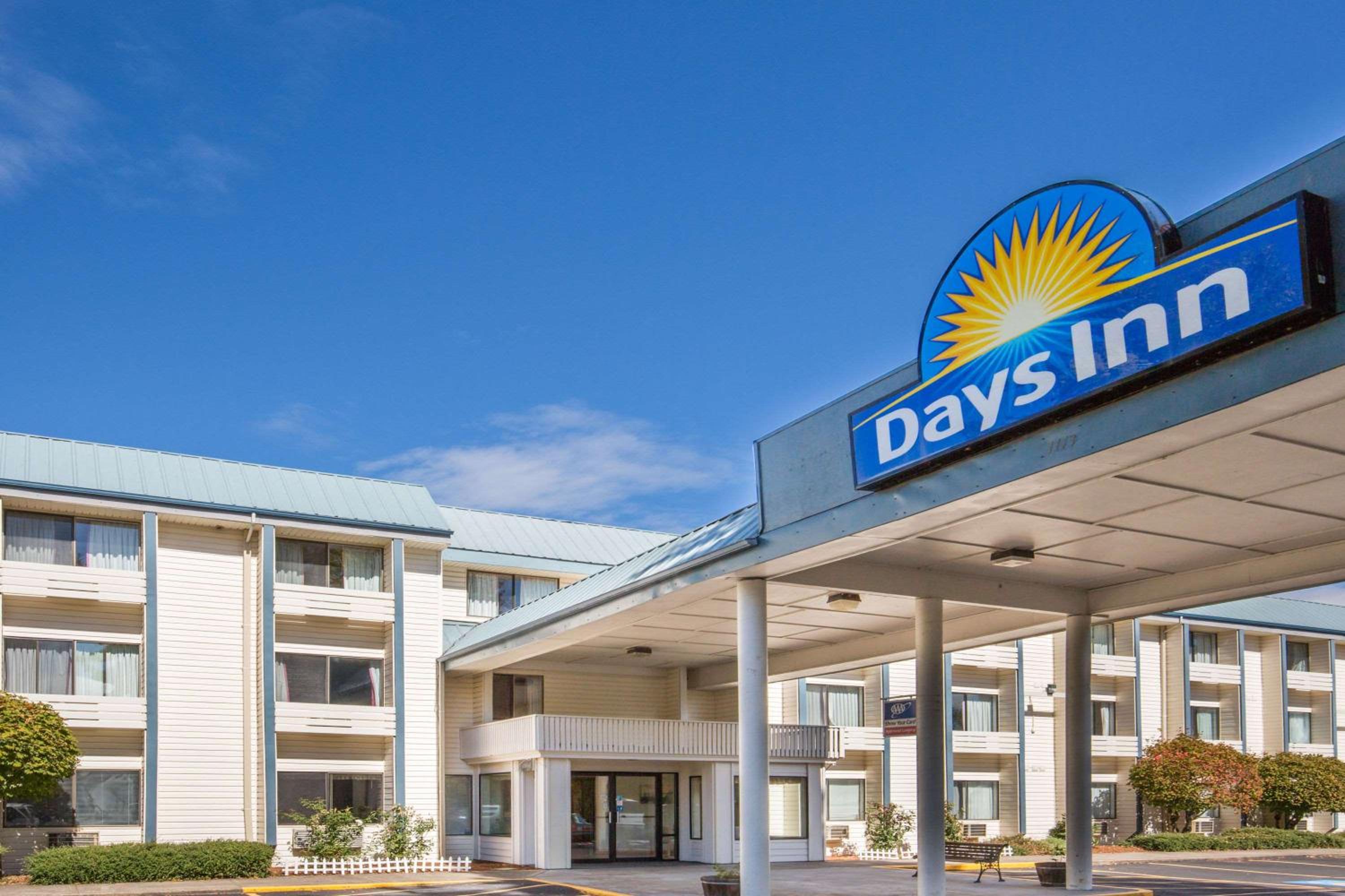 Albany Vacations - Days Inn by Wyndham Corvallis - Property Image 1