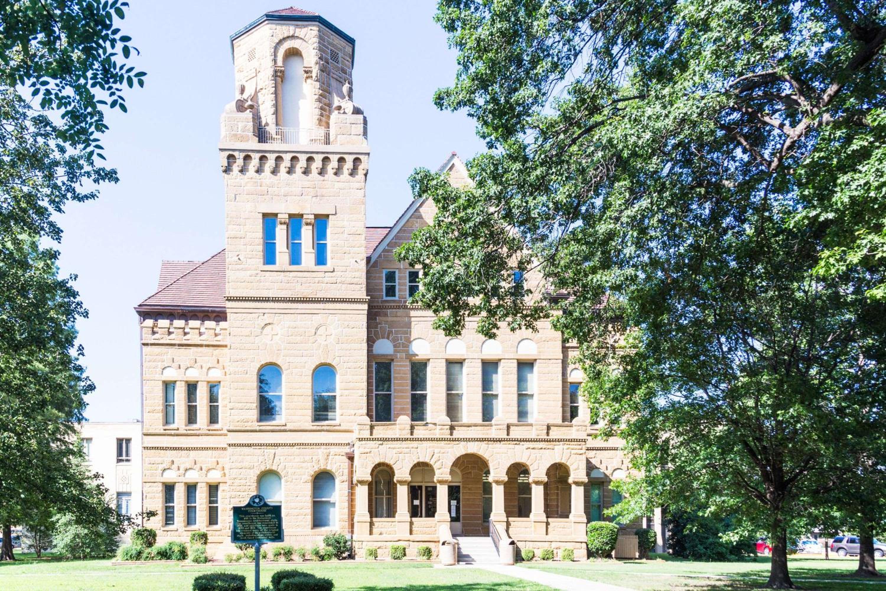 Days Inn by Wyndham Greenville MS - Image 2