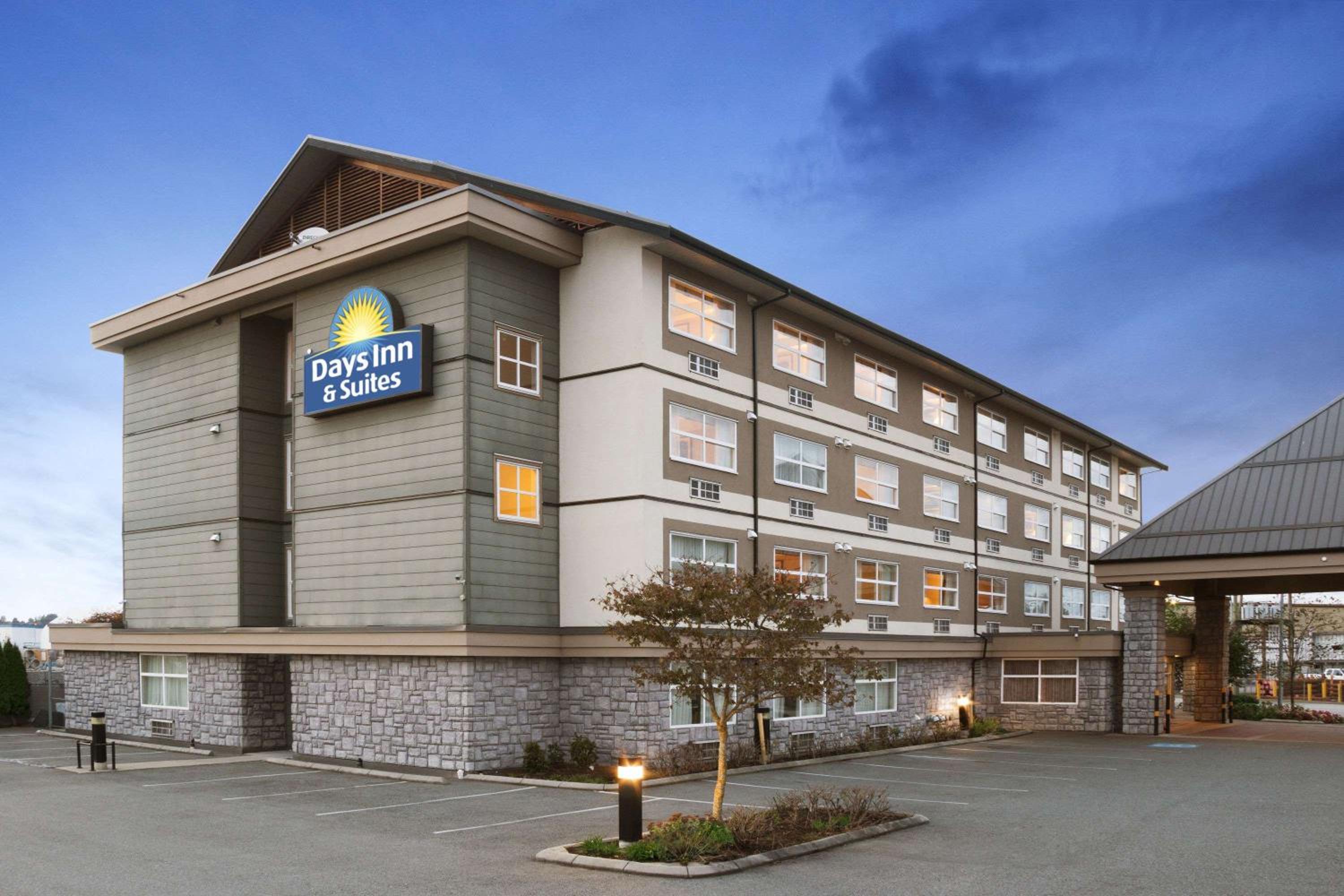 Langley Vacations - Days Inn  Suites by Wyndham Langley - Property Image 1
