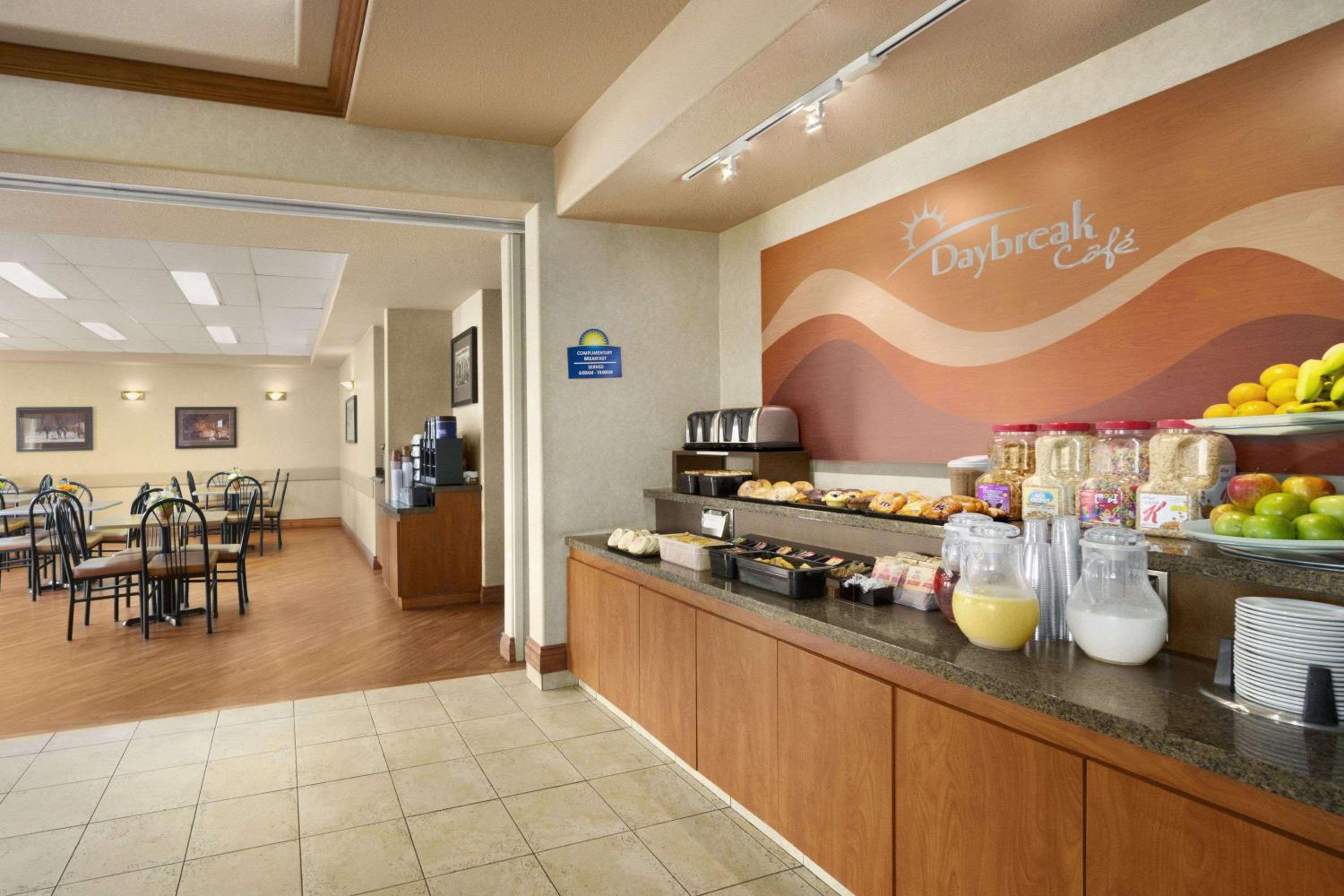 Red Deer Vacations - Days Inn by Wyndham Red Deer - Property Image 2