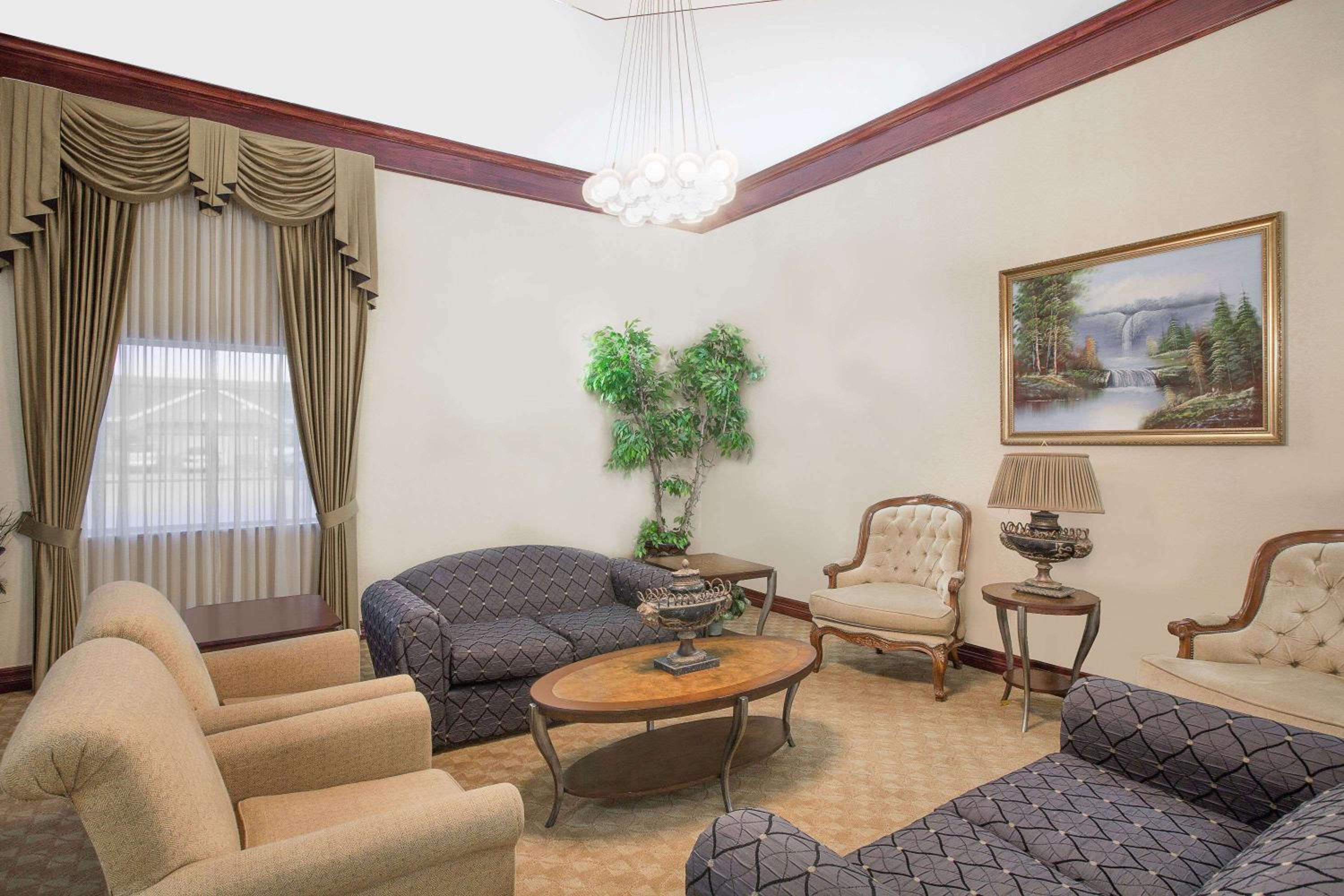 Days Inn by Wyndham Robstown view 4
