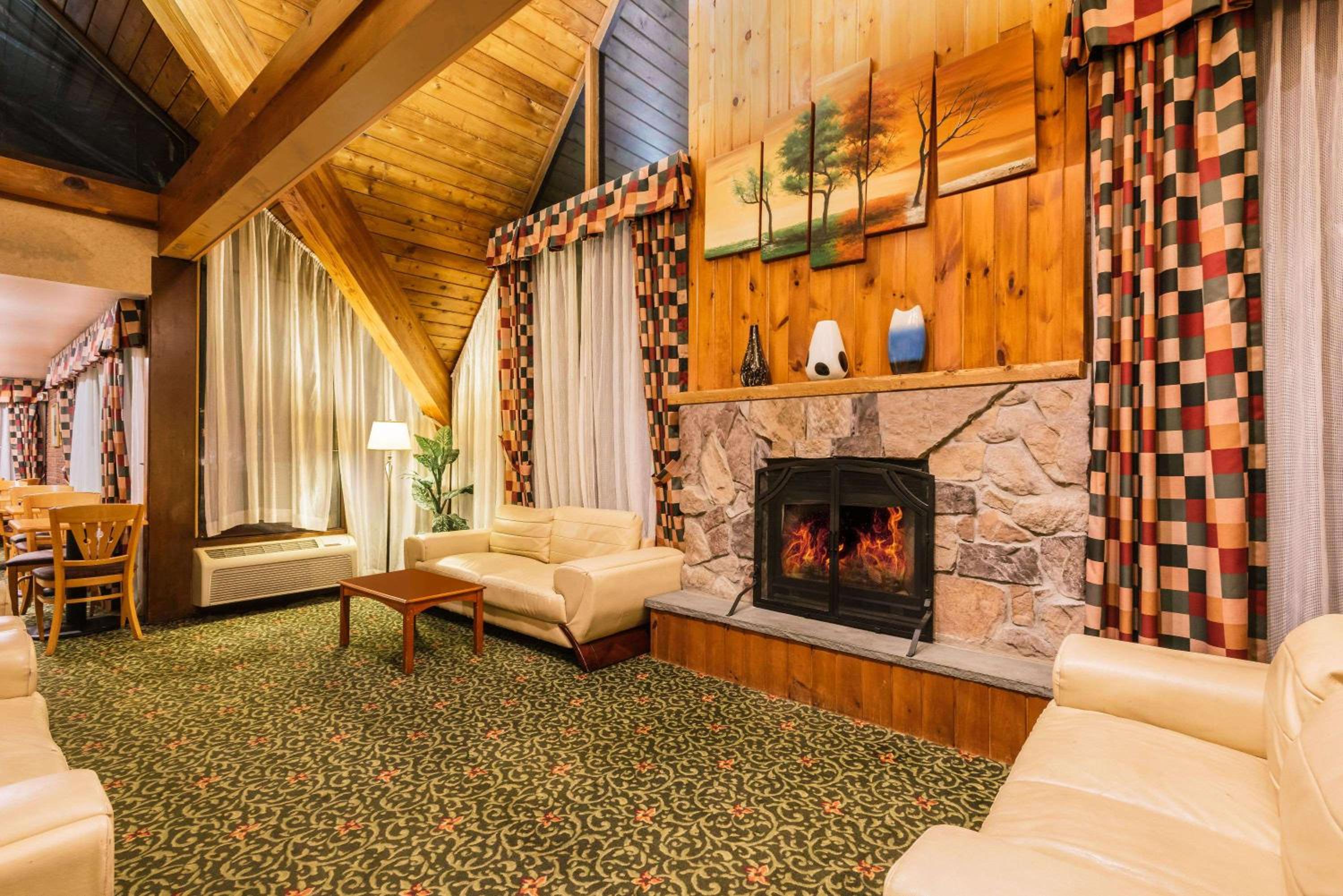 Rutland Vacations - Days Inn by Wyndham Rutland/Killington Area - Property Image 28
