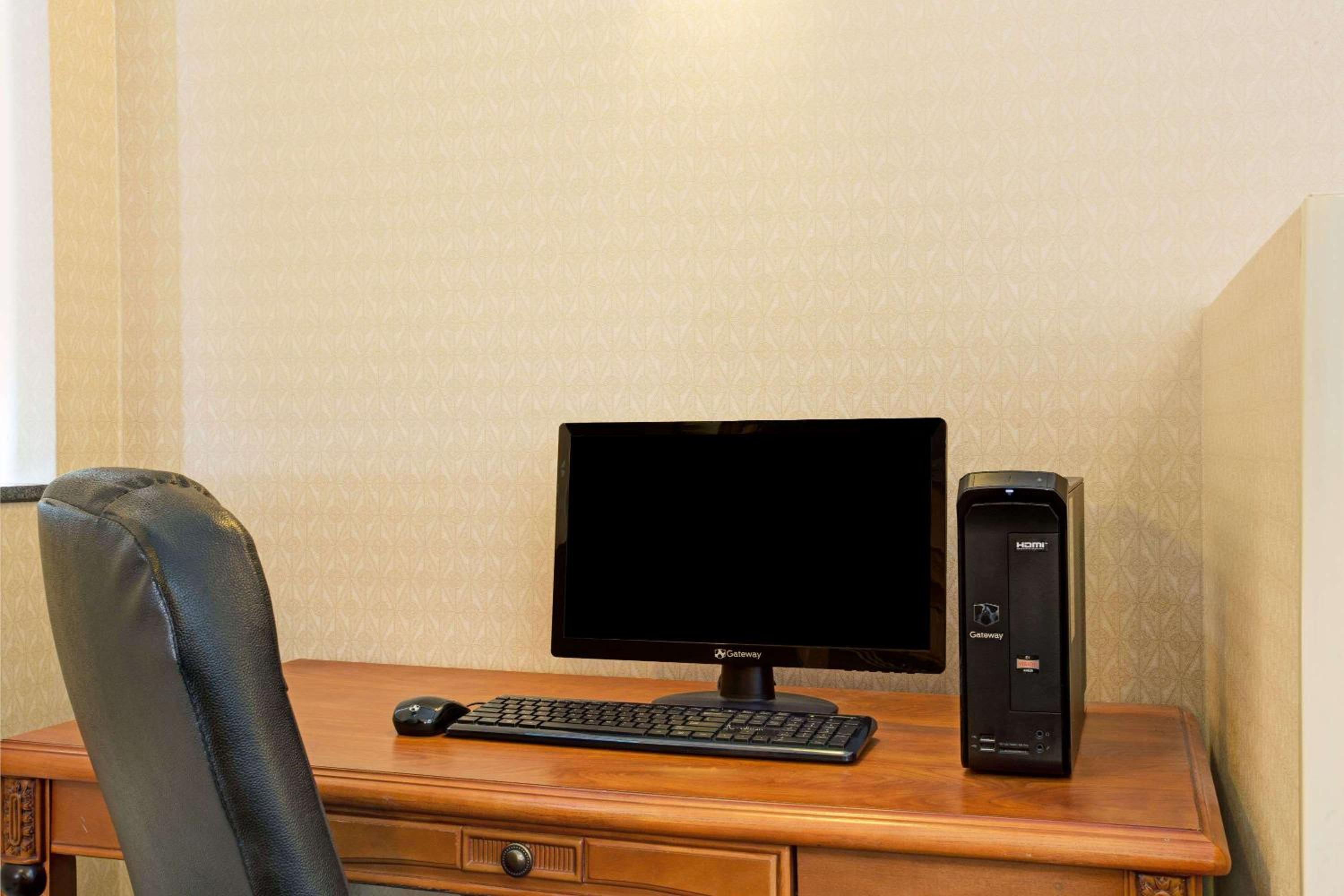 Days Inn by Wyndham Brigham City - Property Image 11