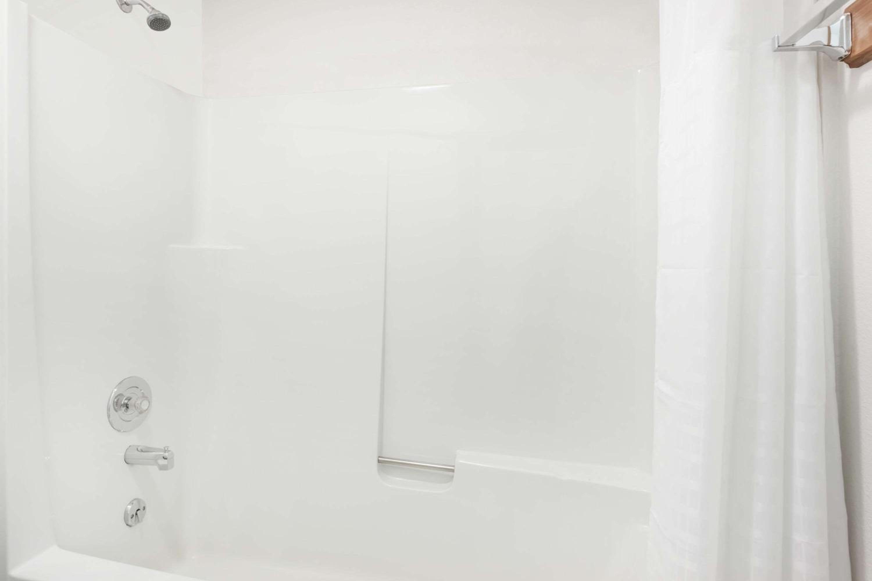 Days Inn by Wyndham Sandpoint - Property Image 35