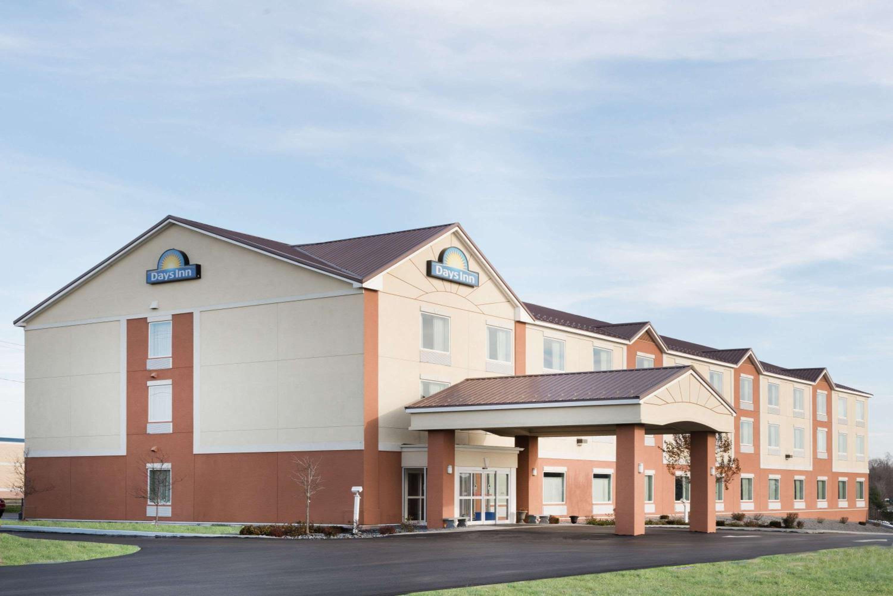 Watertown Vacations - Days Inn by Wyndham Watertown Fort Drum - Property Image 1
