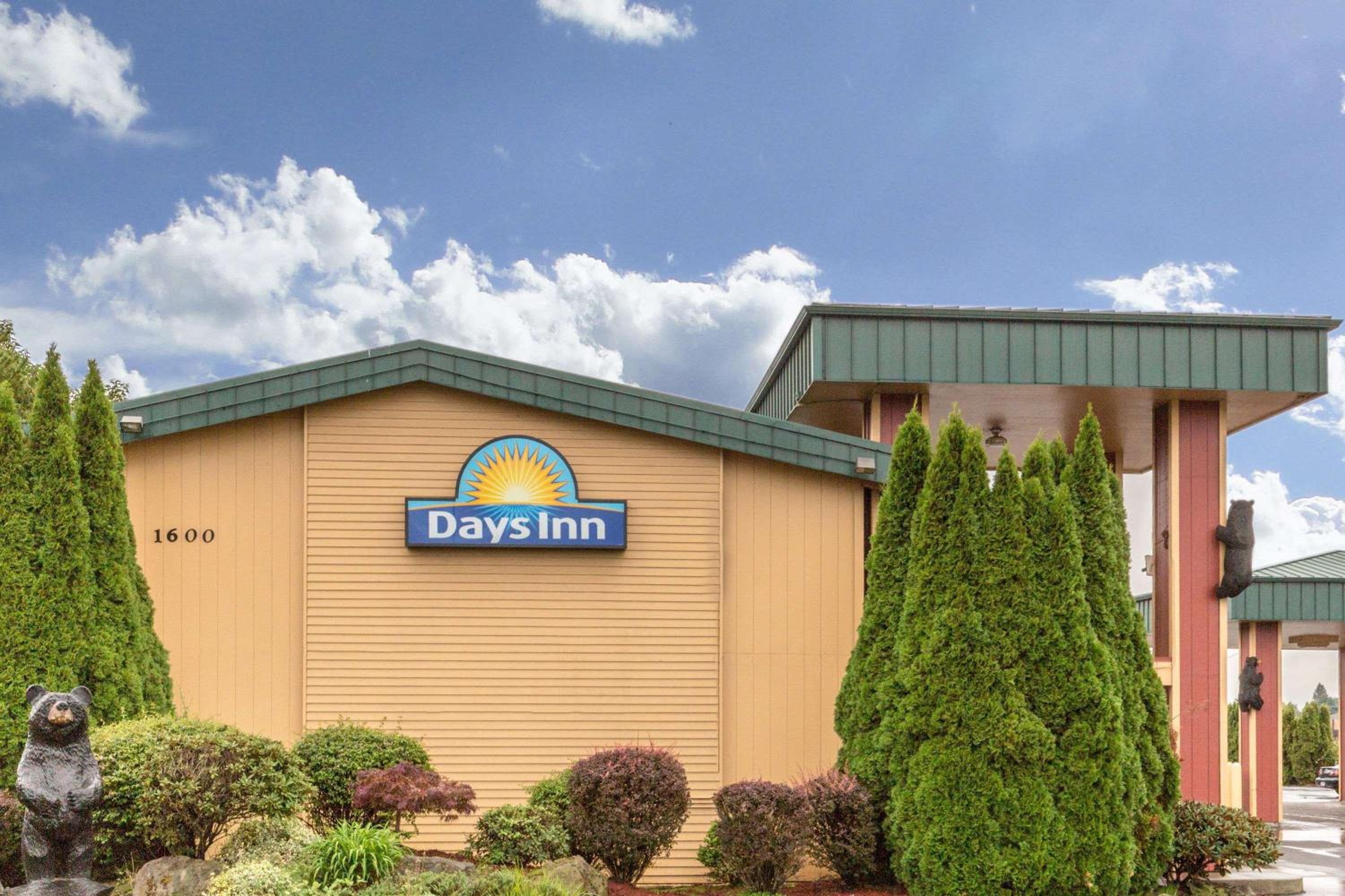 Albany Vacations - Days Inn by Wyndham Black Bear - Property Image 2