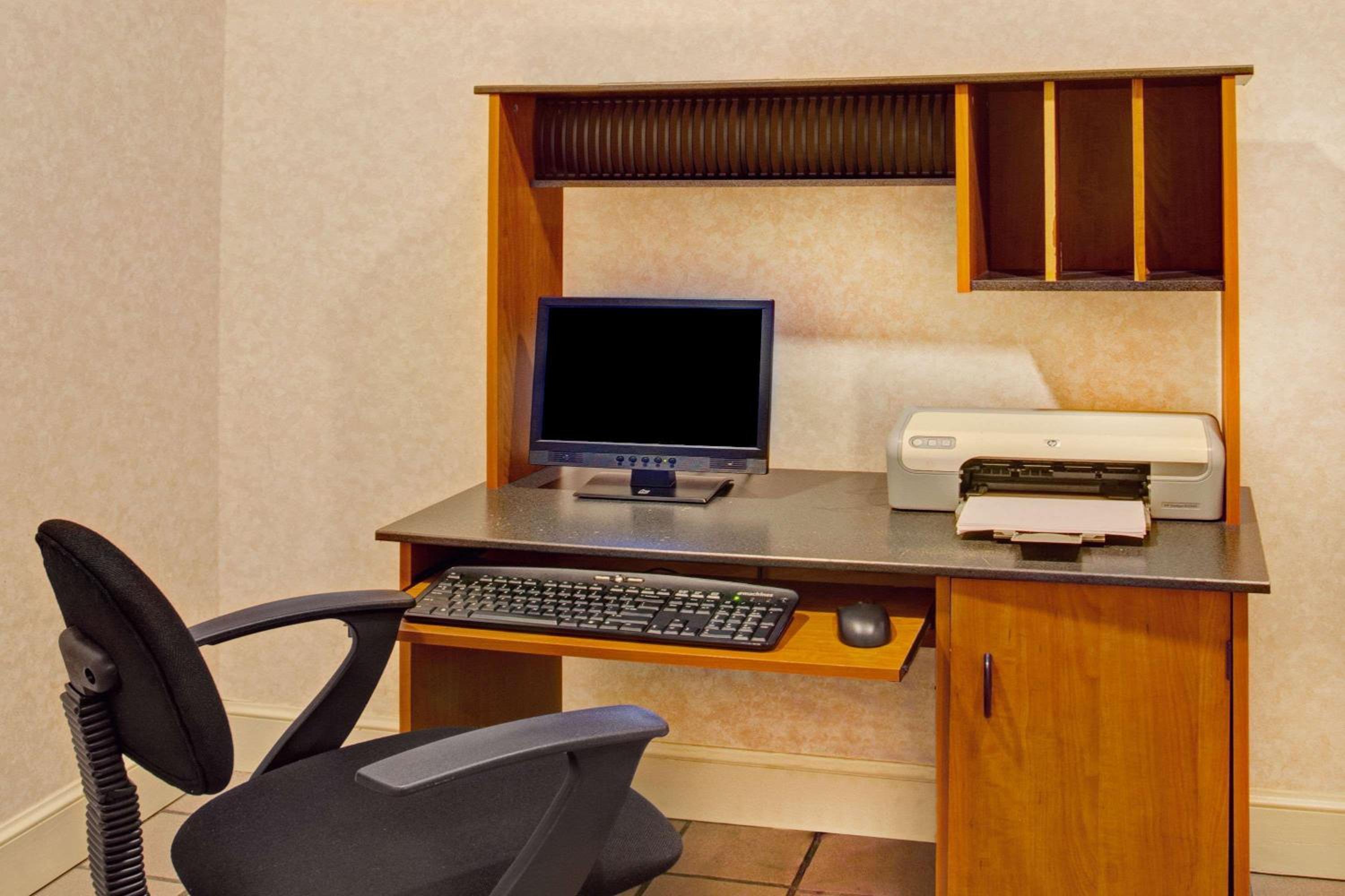 Forrest City Vacations - Days Inn by Wyndham Forrest City - Property Image 15