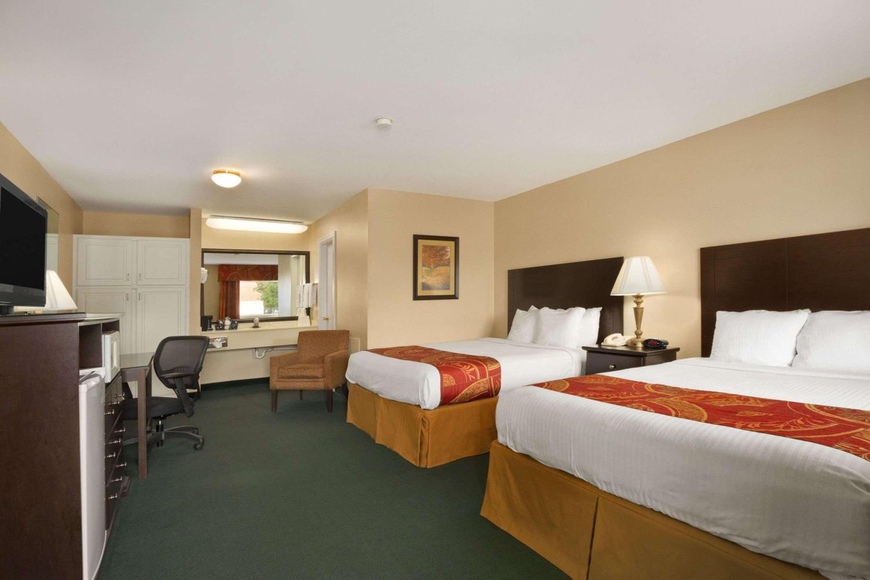 Days Inn by Wyndham Alexander City - Property Image 26