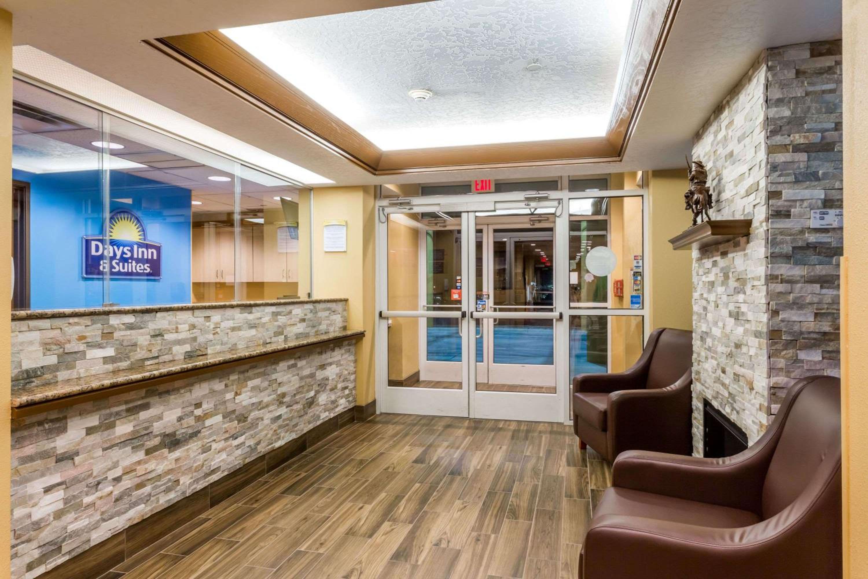 Days Inn by Wyndham Vernal view 3