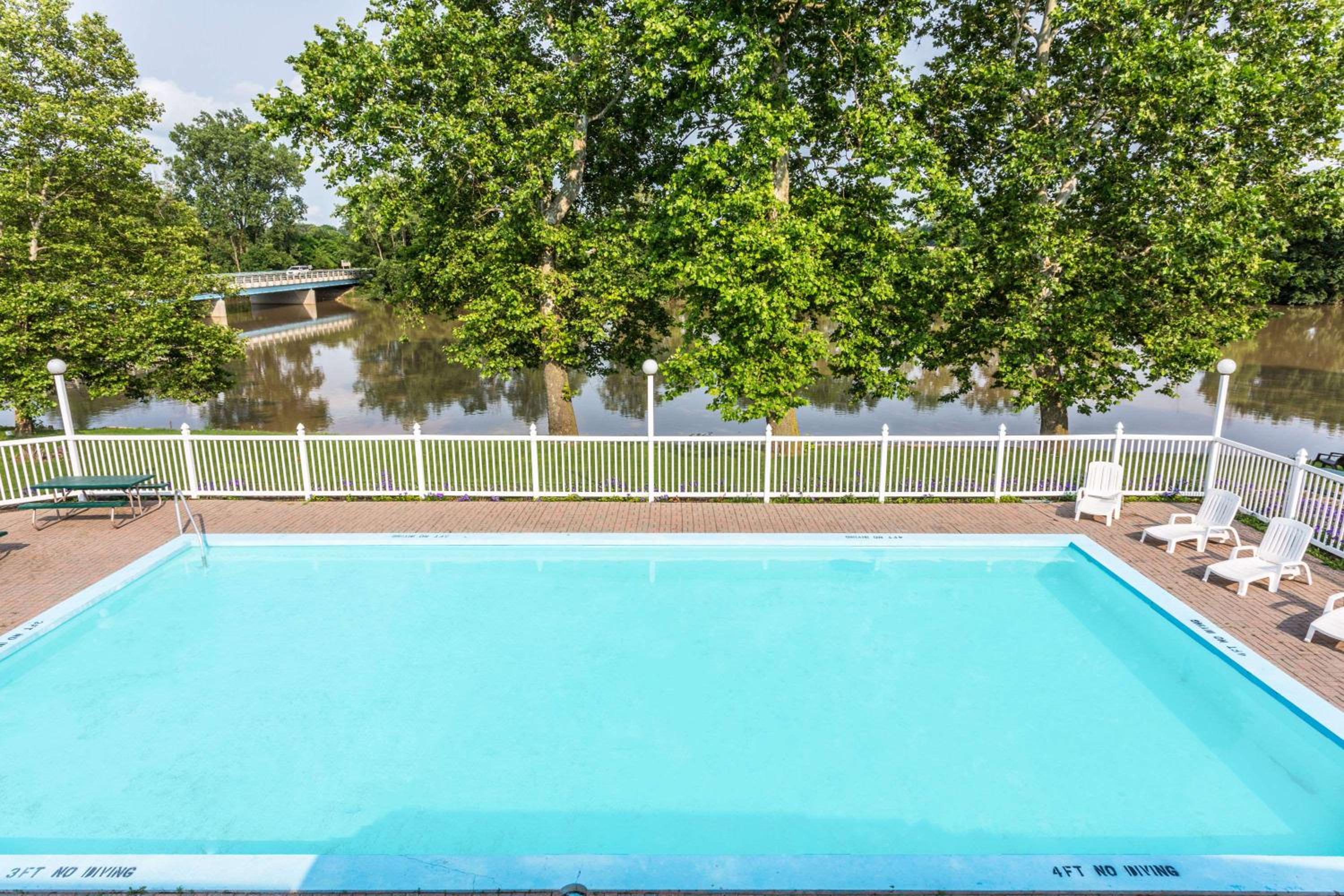 Studio 6 Suites - Tiffin, OH view 4