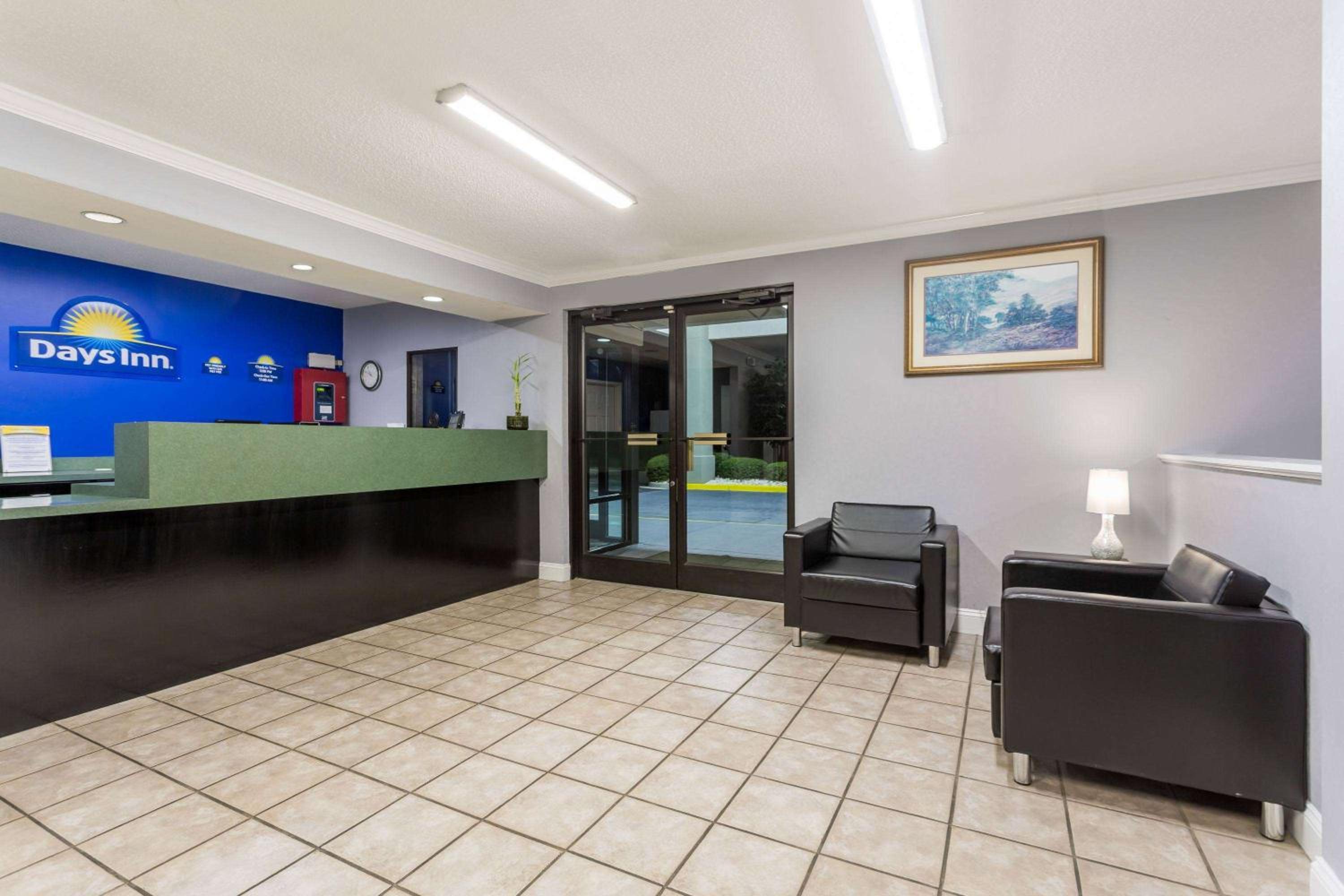 Days Inn by Wyndham Lugoff view 2