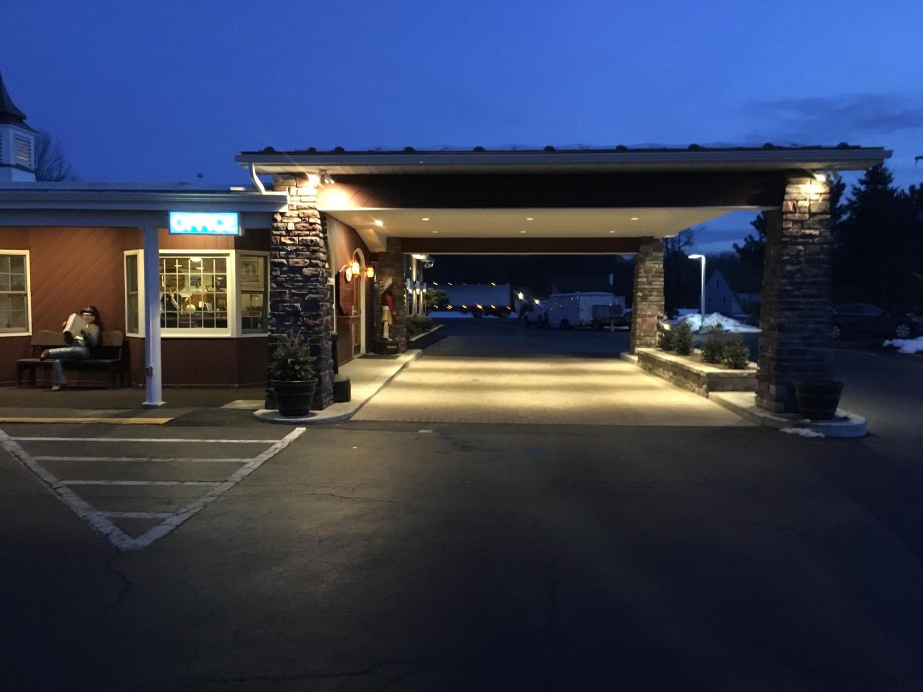 Landmark Motor Inn