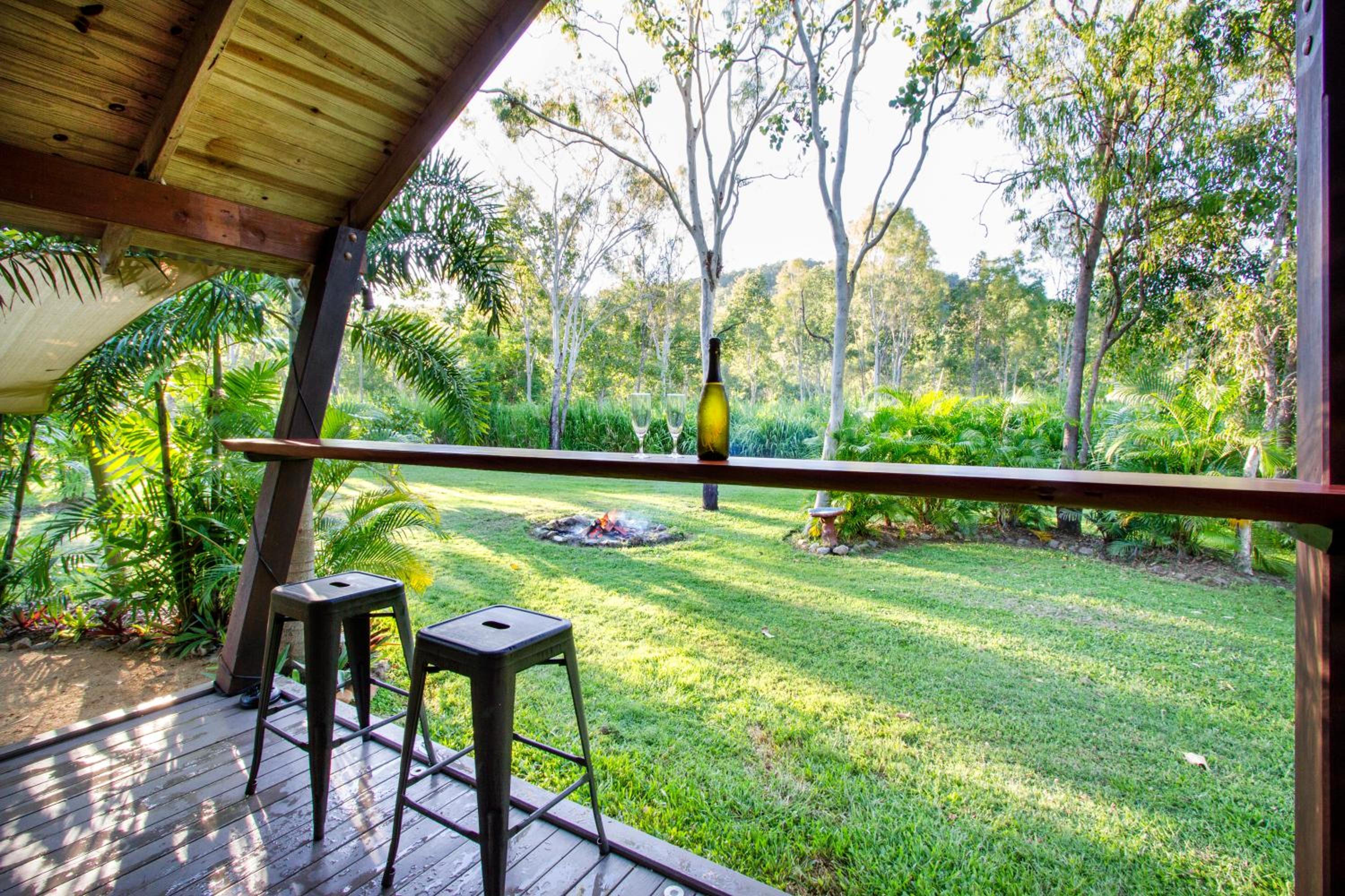 Airlie Beach Eco Cabins - Adults Only