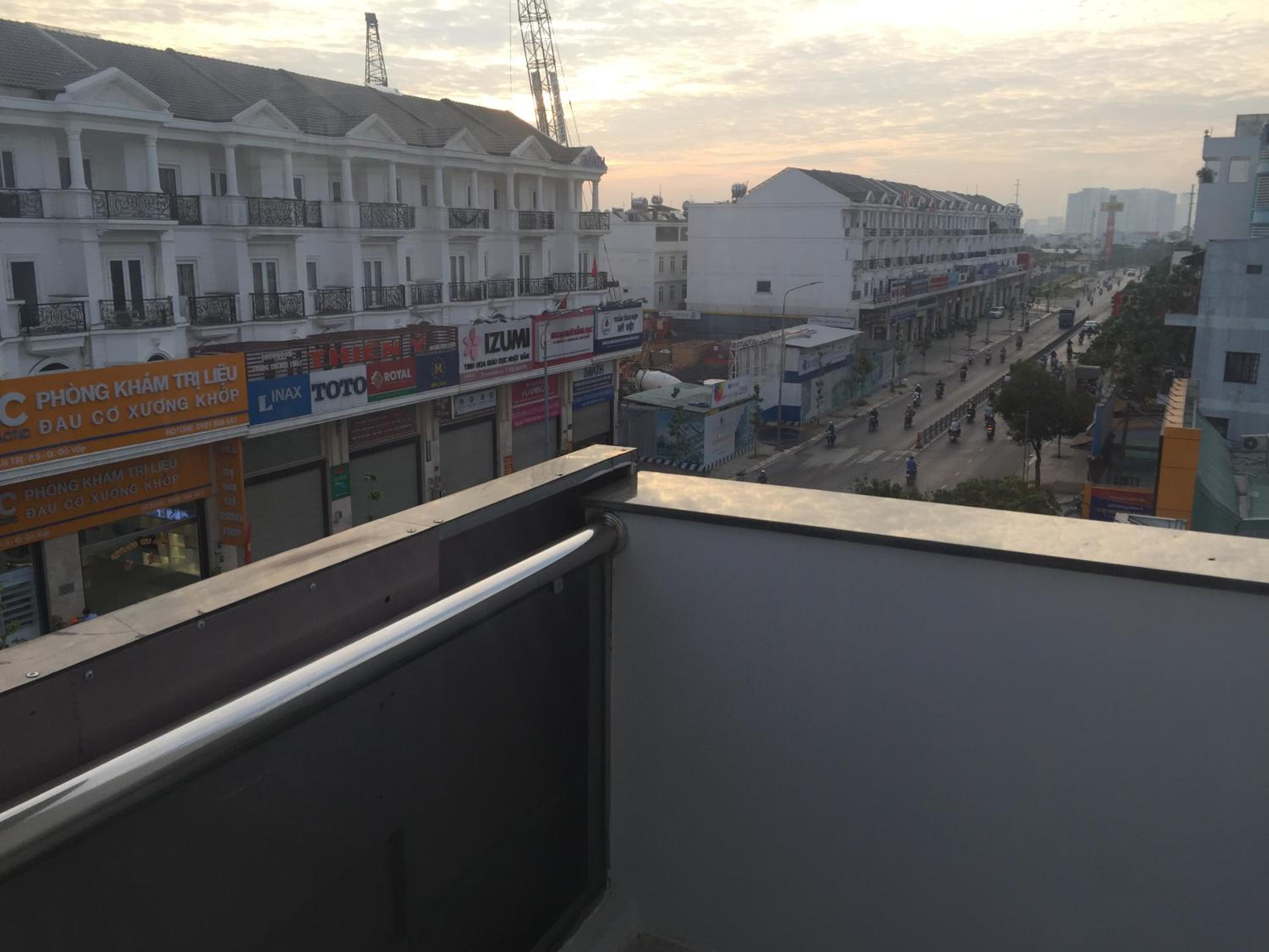 The MONDAY APARTMENT