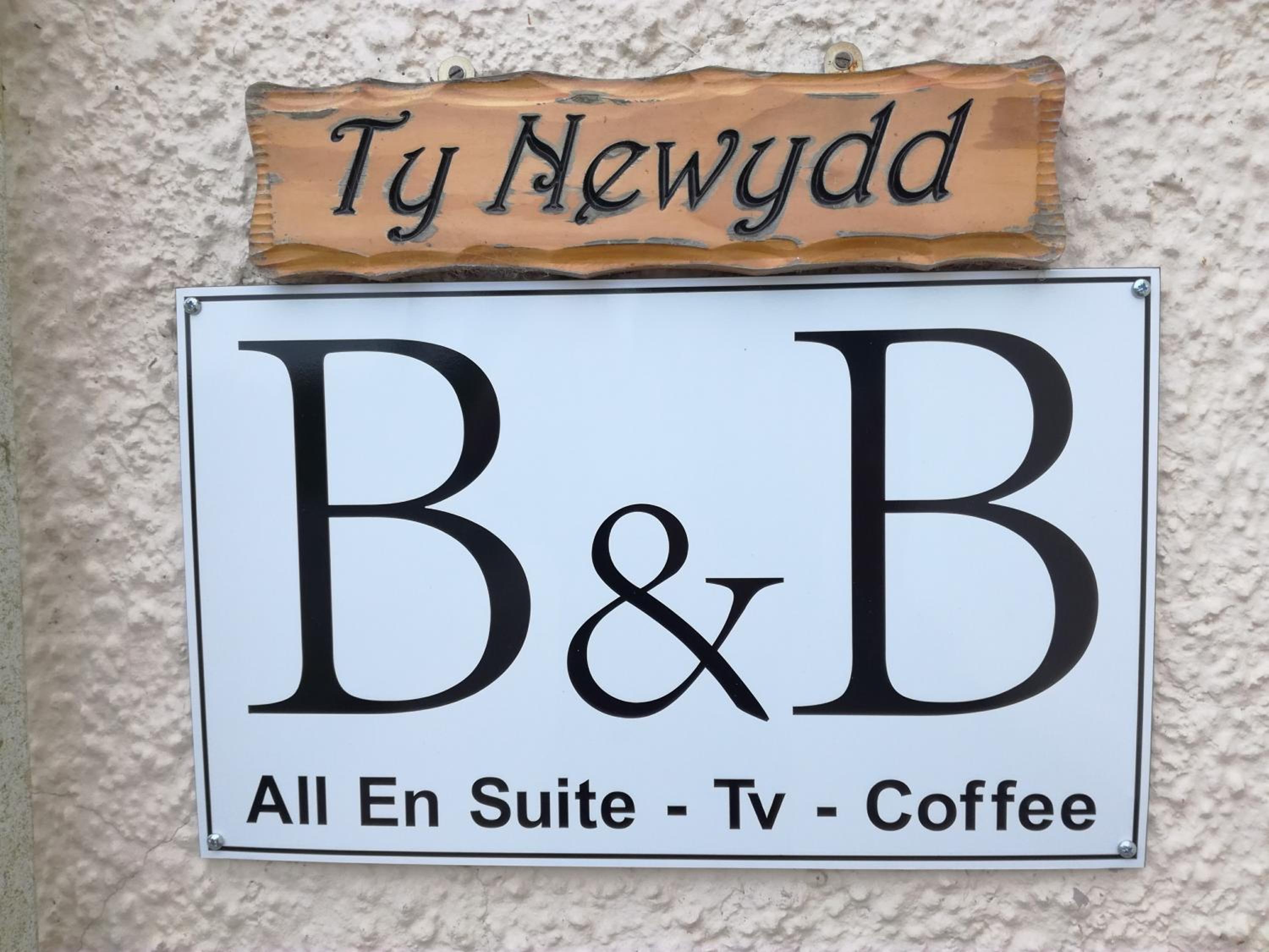 Ty Newydd