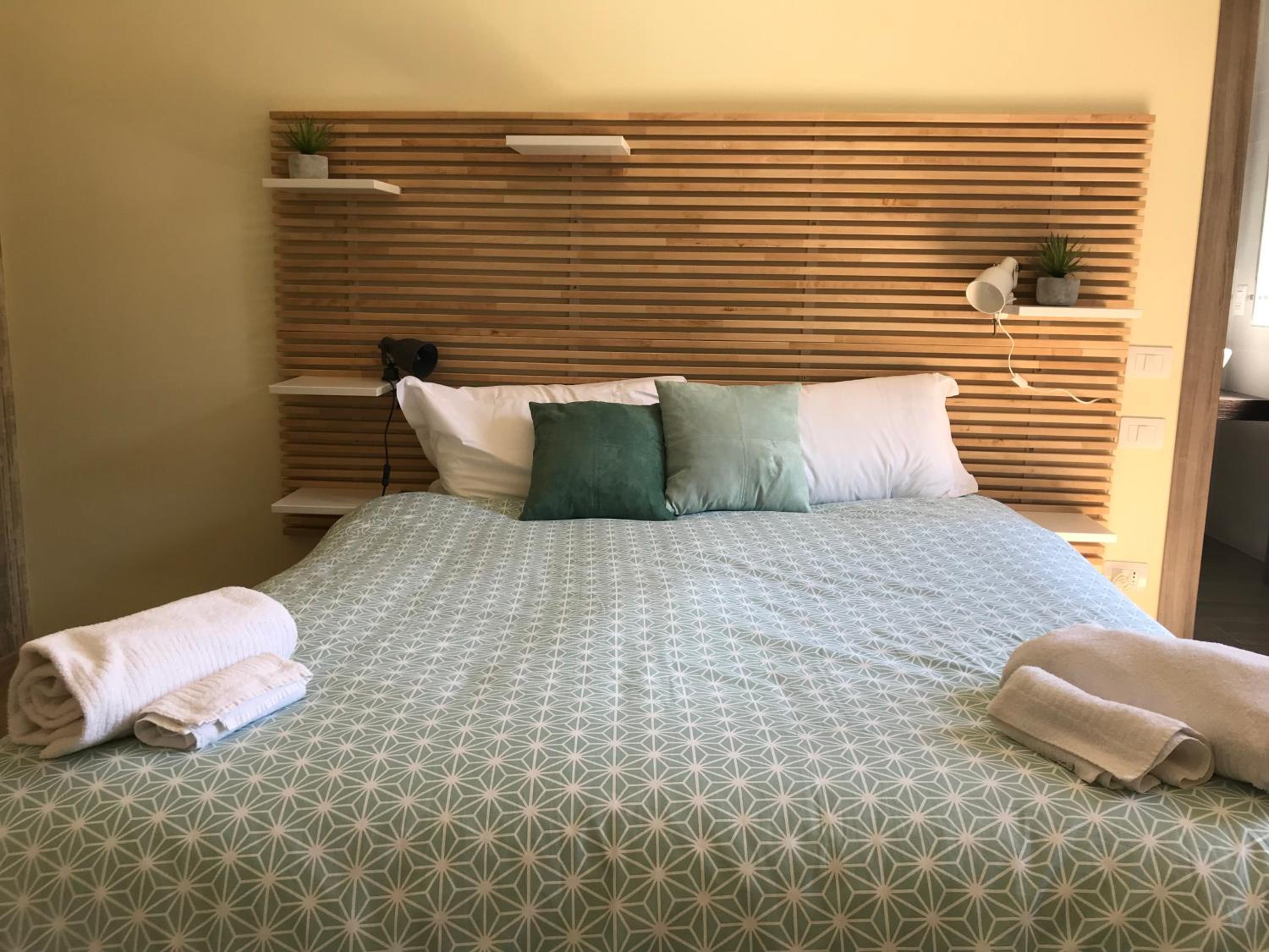 2Naples Rooms