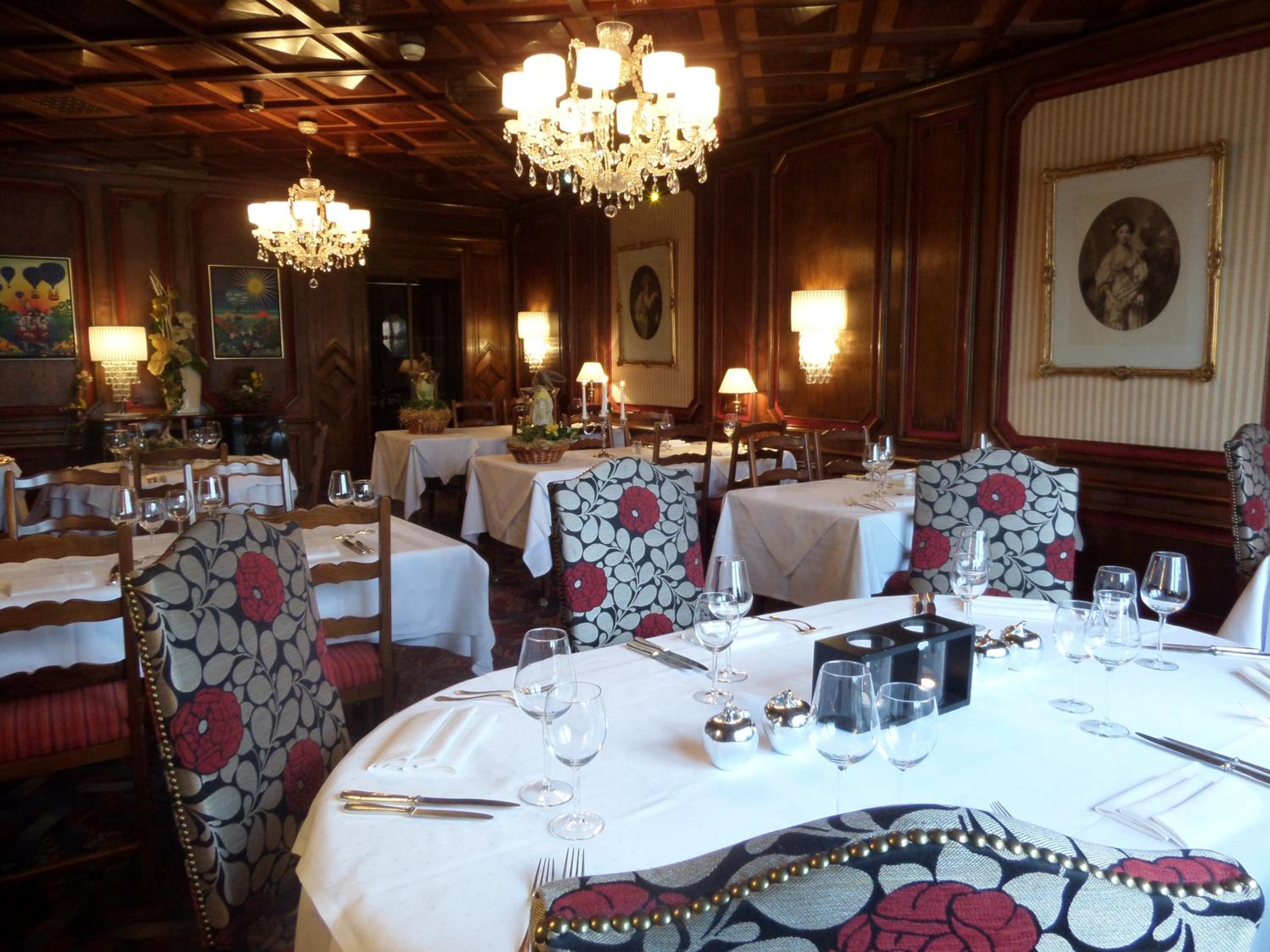 restaurant