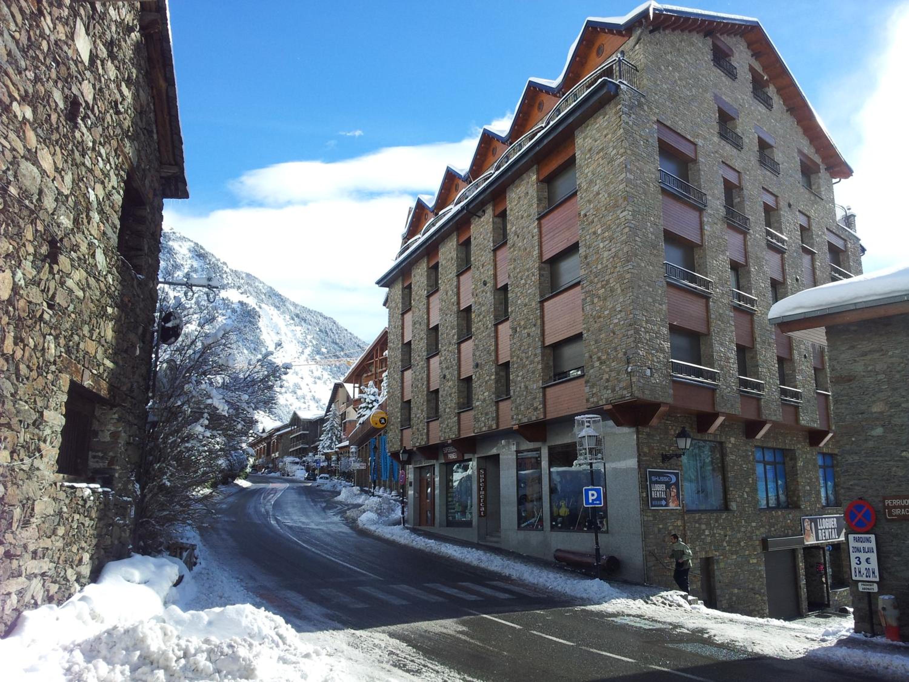 Apartaments Turistics Pirineu