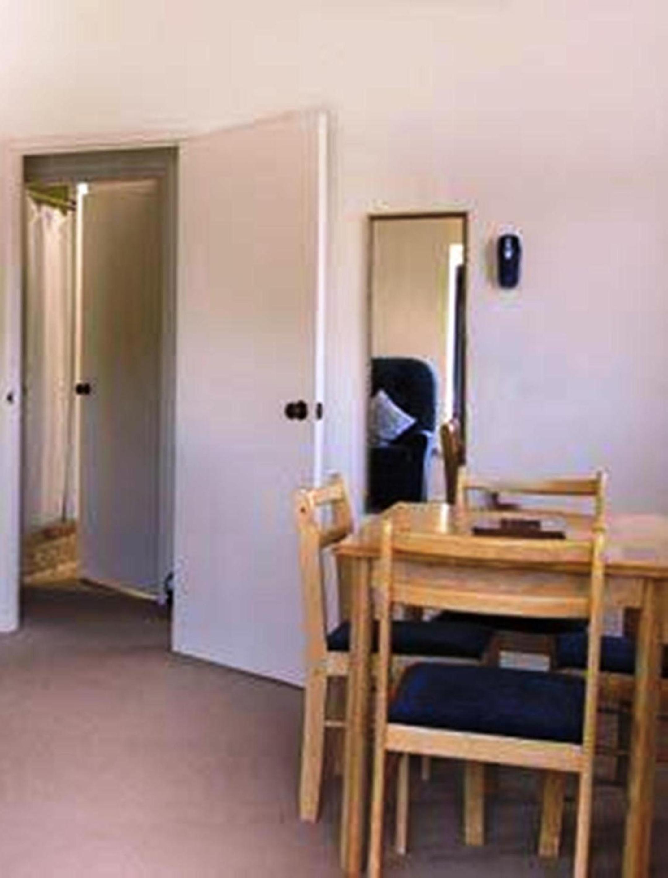 Riverview Motel