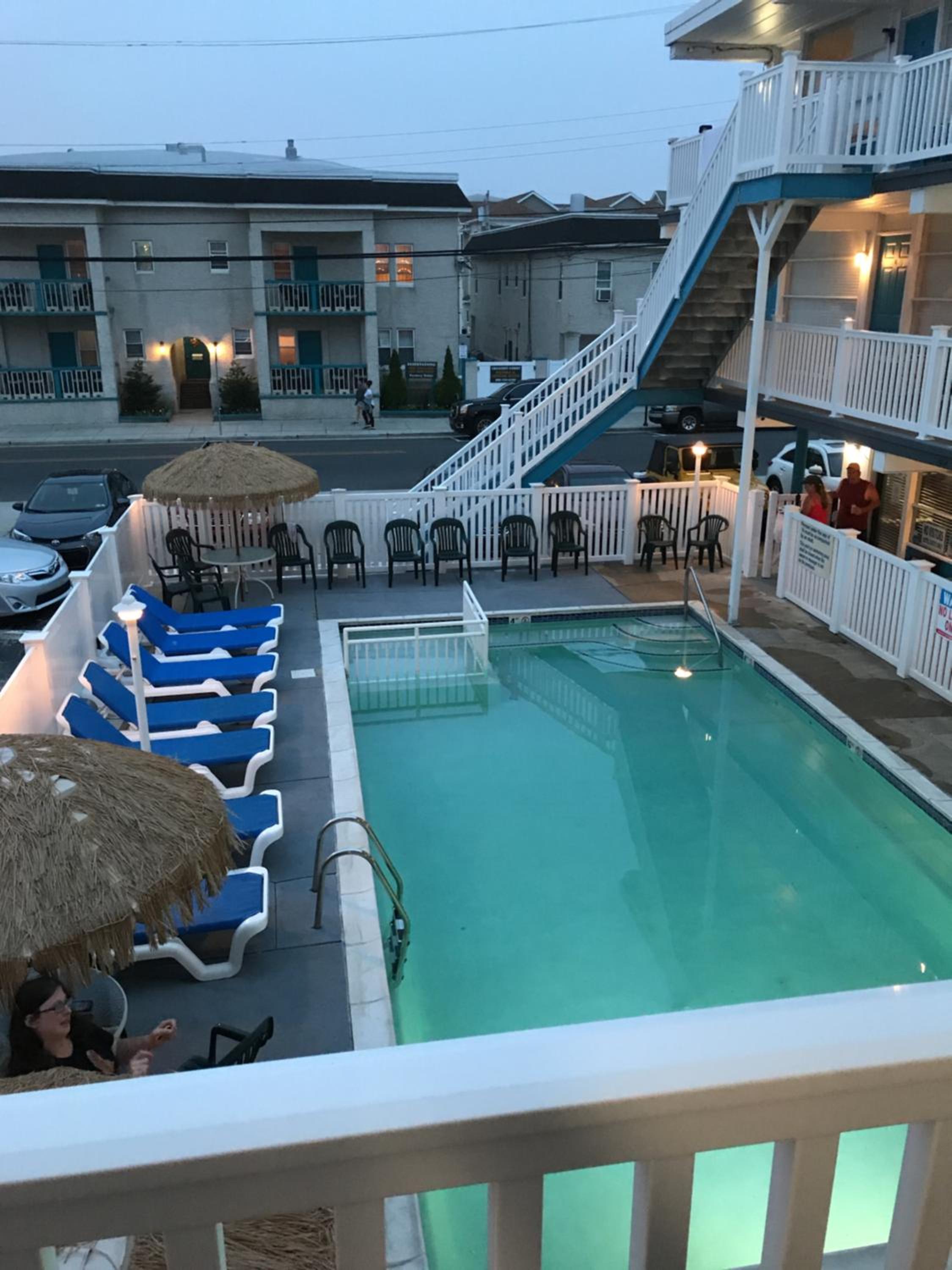Bird of Paradise Motel