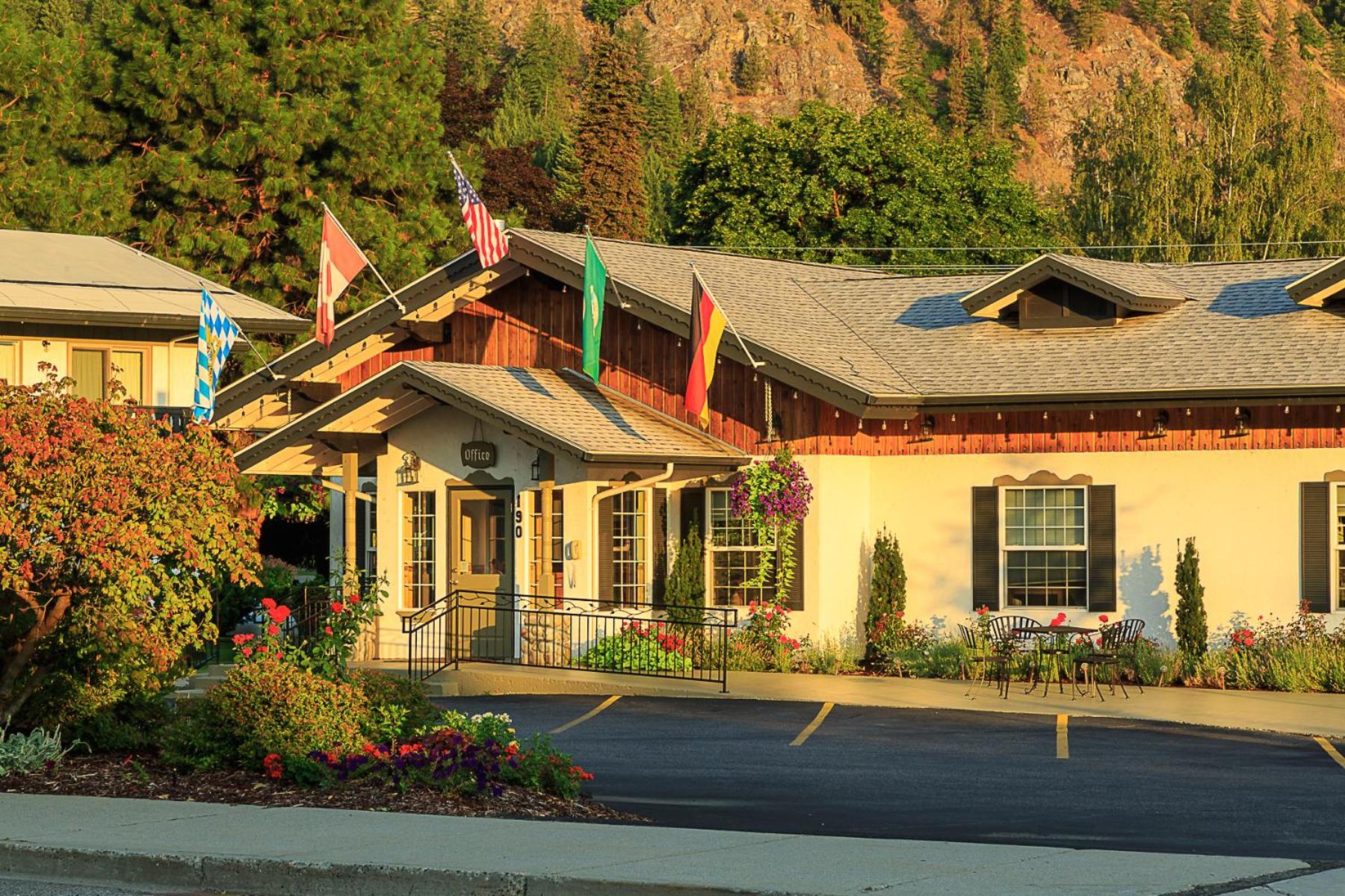 Hotel Der Ritterhof Inn - Image 1