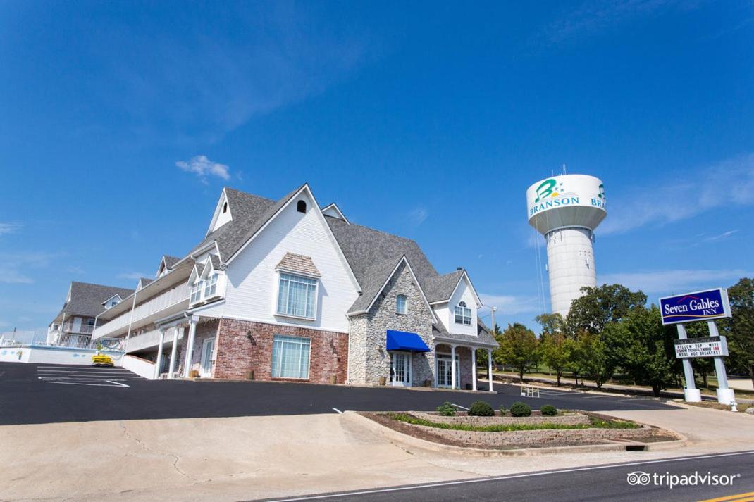 Hotel Seven Gables Inn