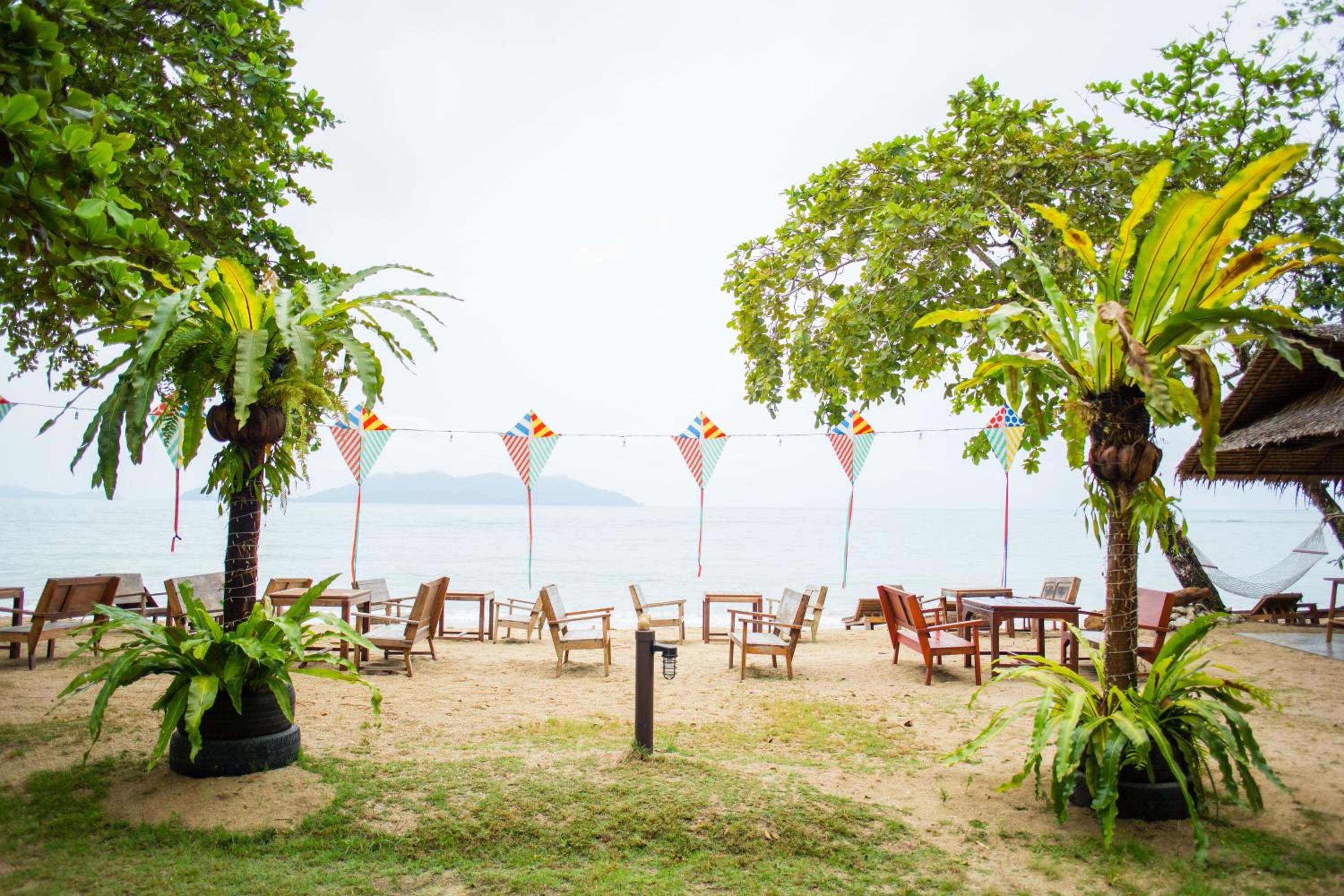 The Tropical Beach Resort