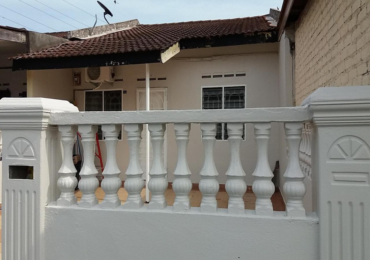 Taman Tanjung Minyak Homestay photo 3