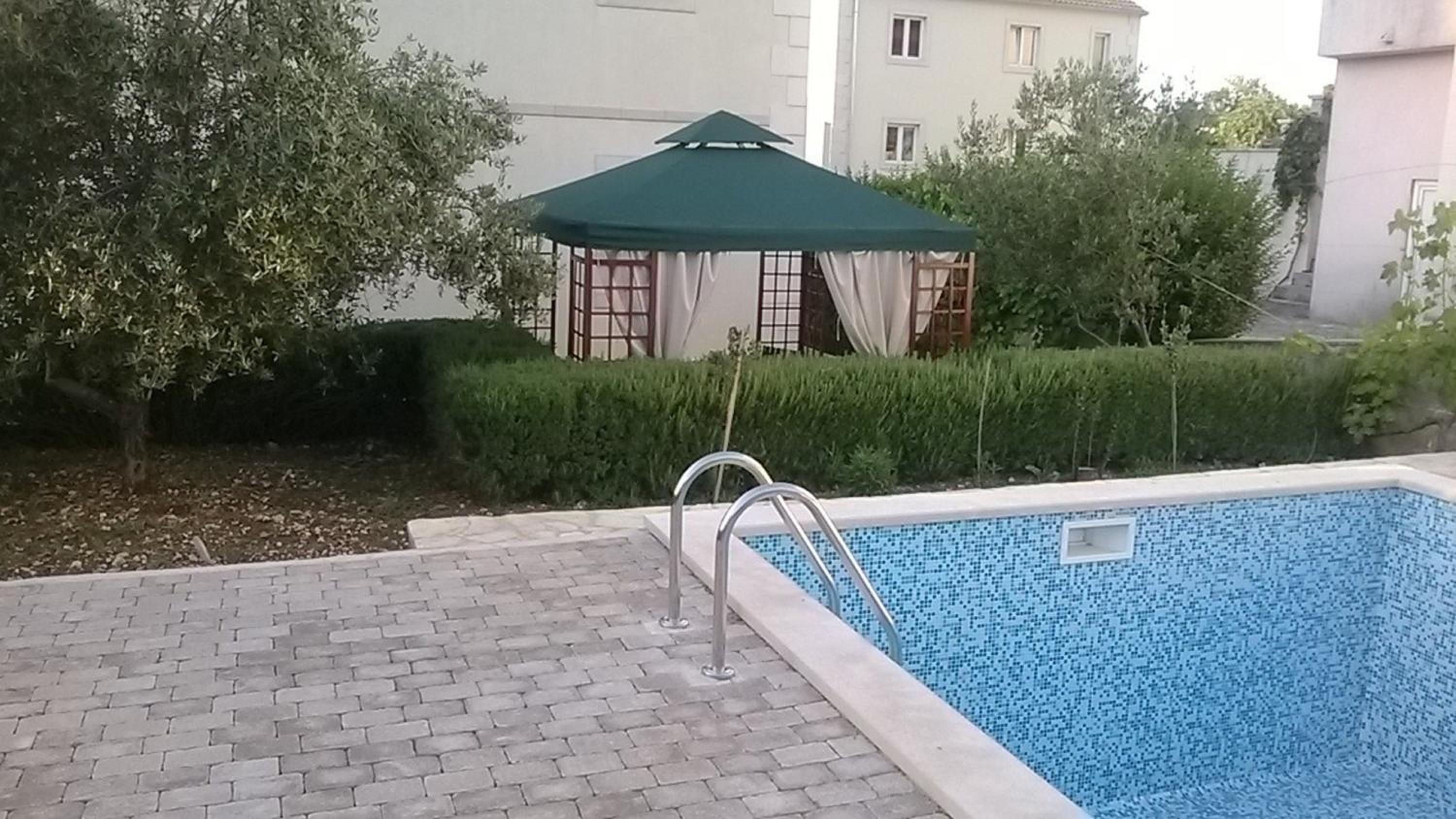 Apartments Nives