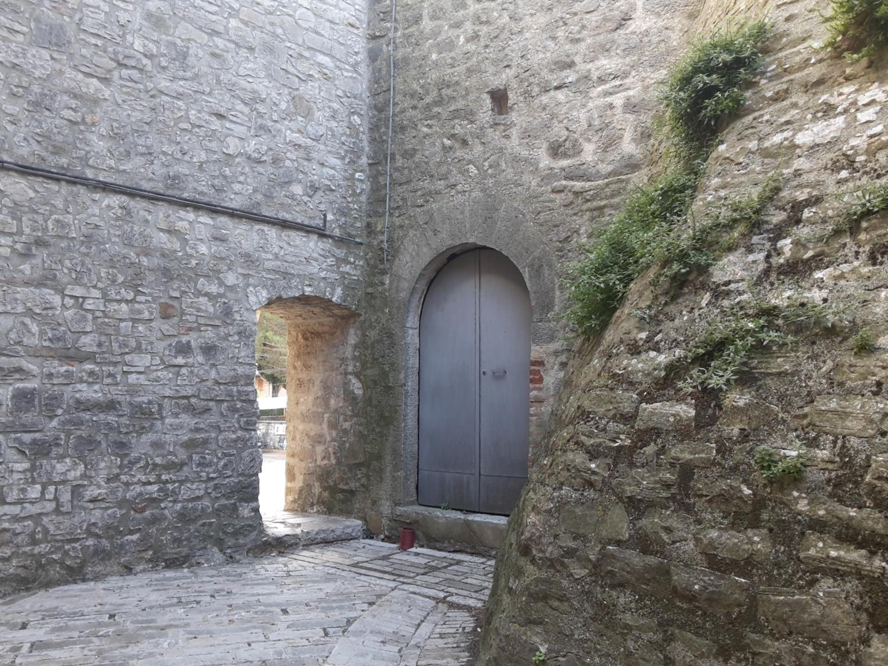 Castello Izzalini Todi Resort