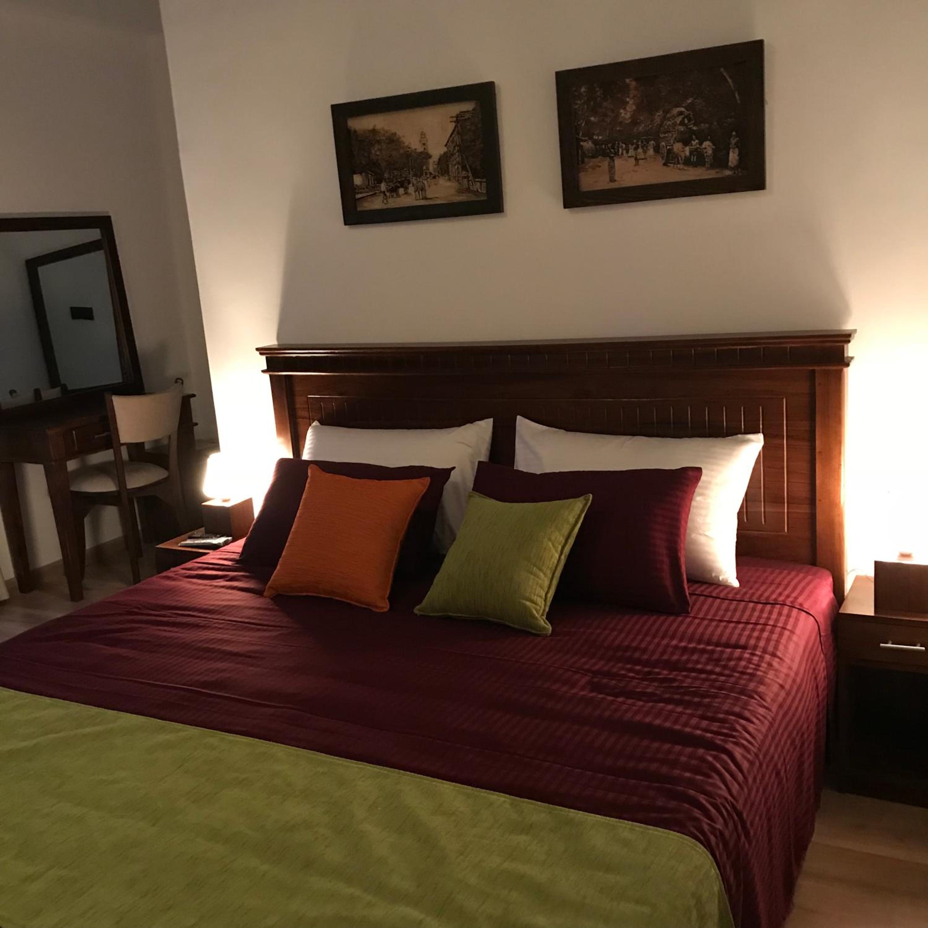 Regal Rose Luxury Holiday Apartments