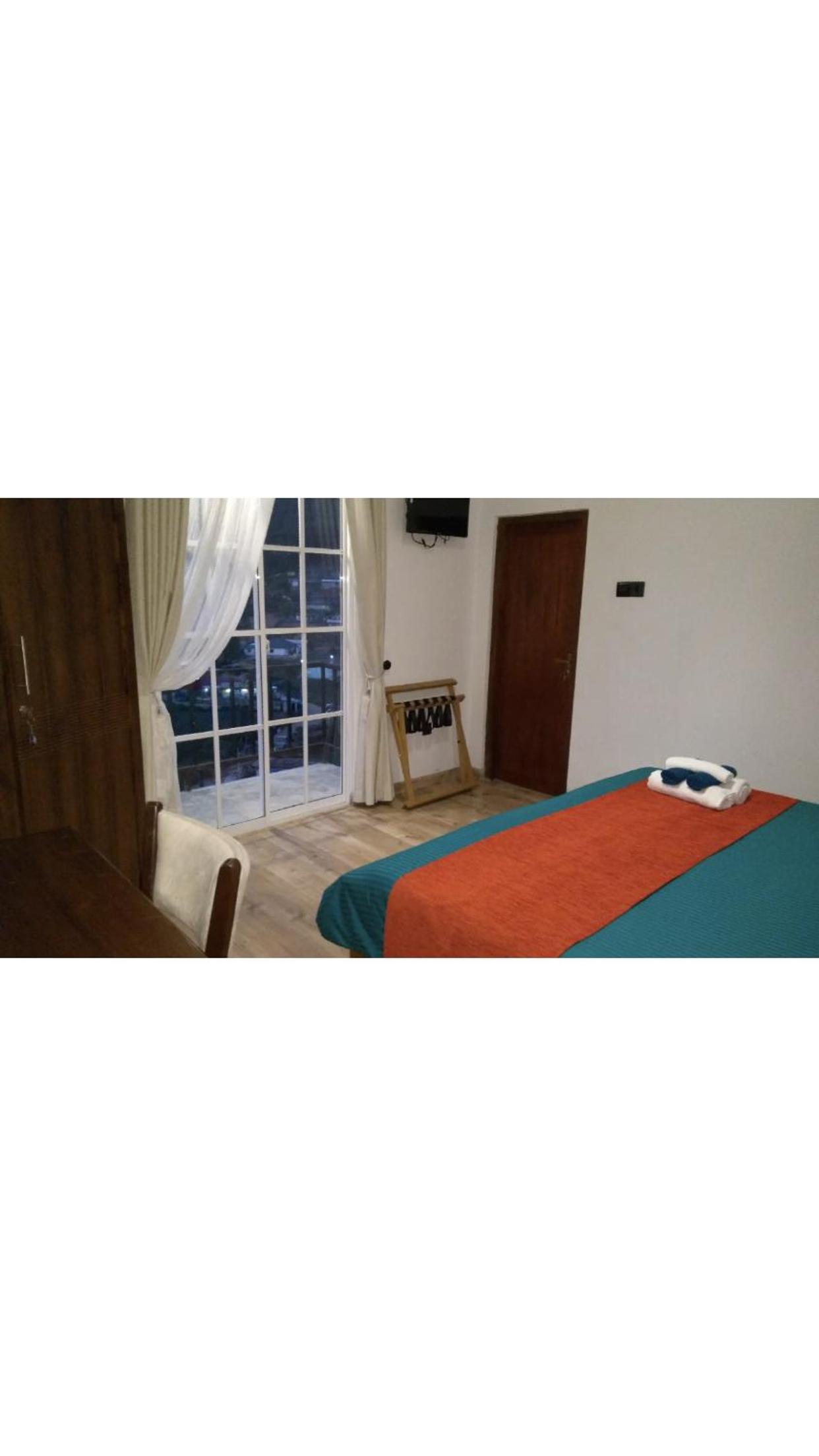 Regal Rose Luxury Holiday Apartments