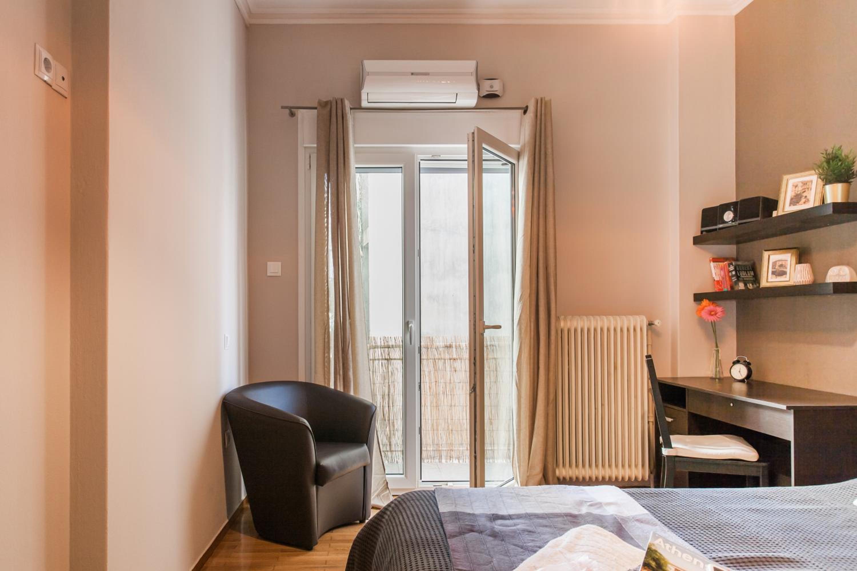 Best Private Rooms in apartment in safe area