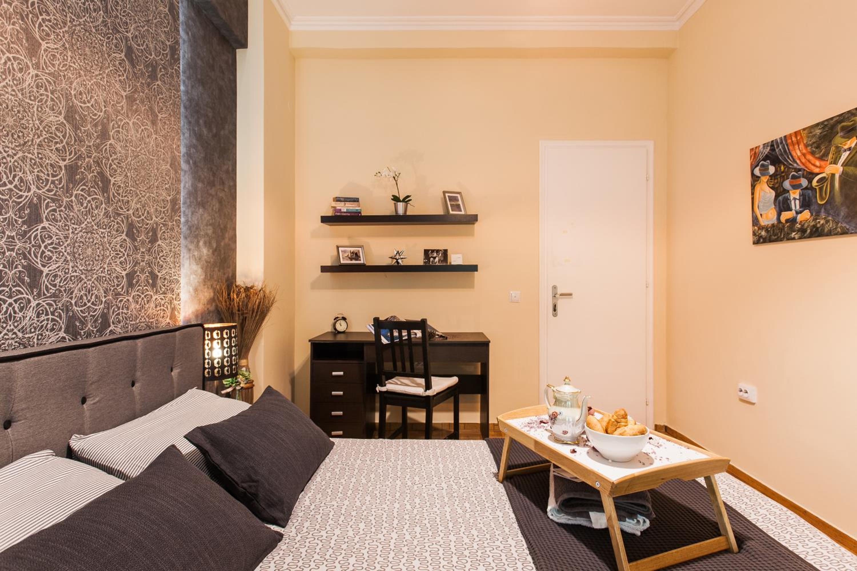 Best Private Rooms in apartment in safe area