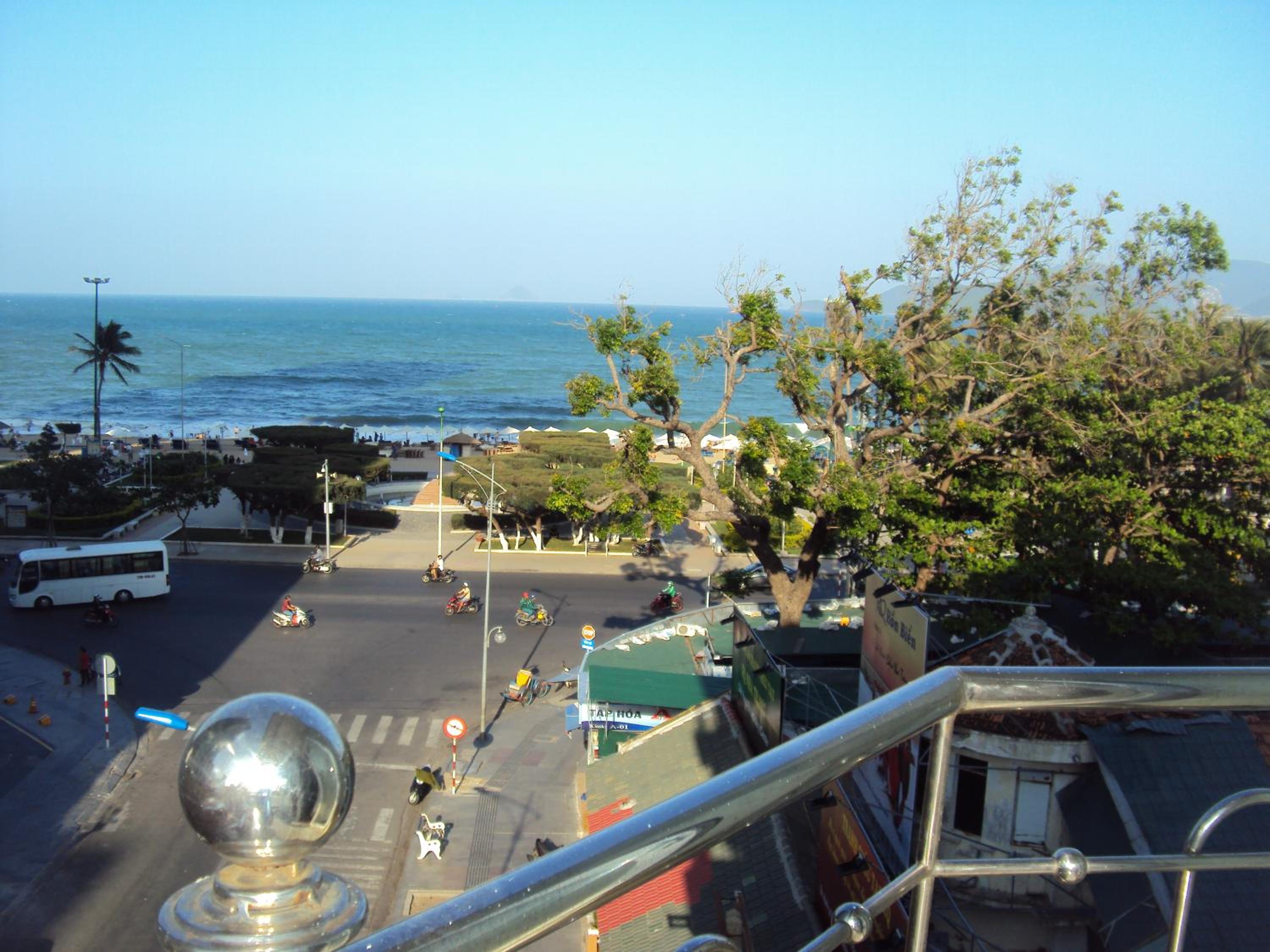 Blue Star Hotel