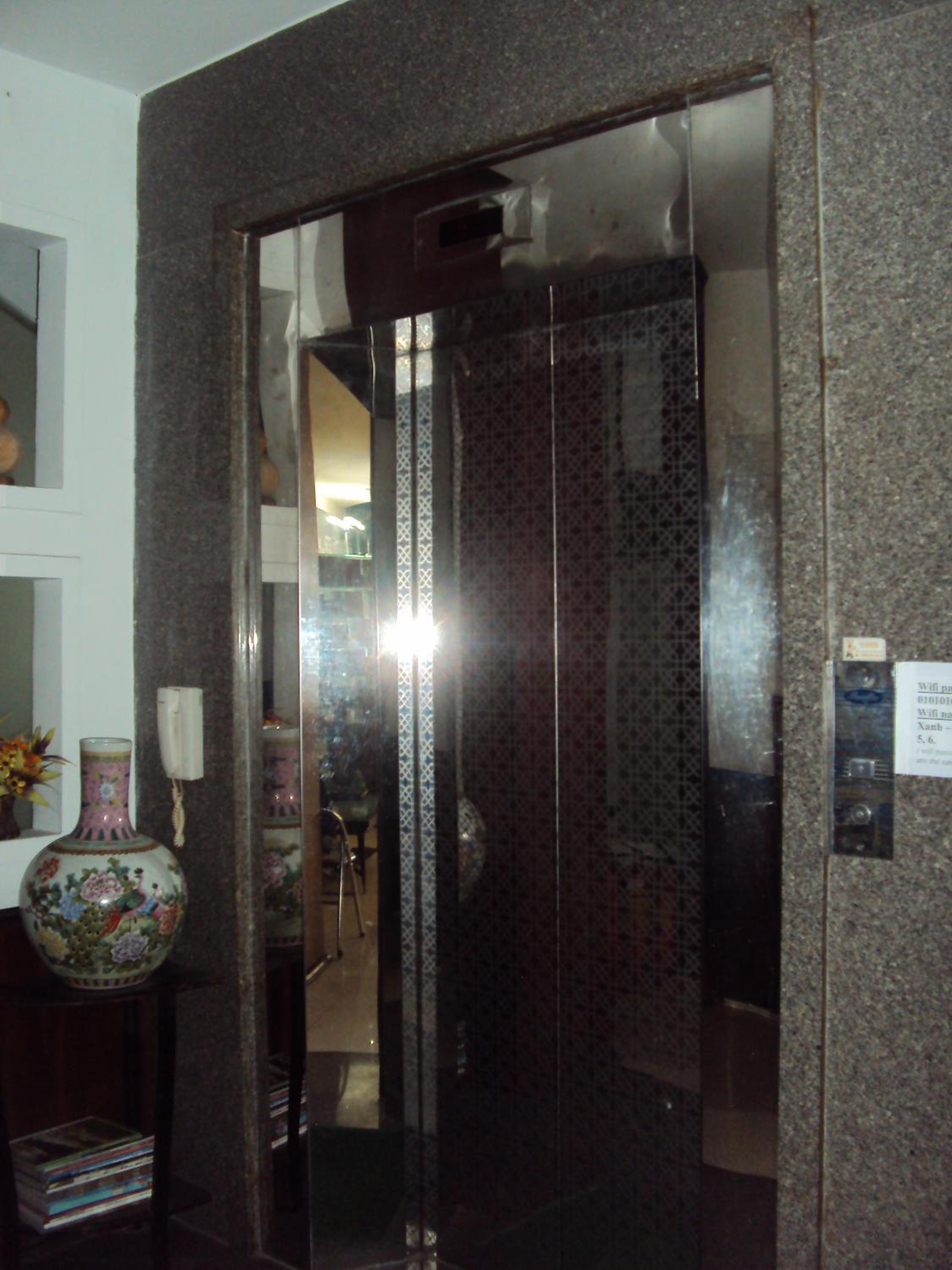 Blue Star Hotel