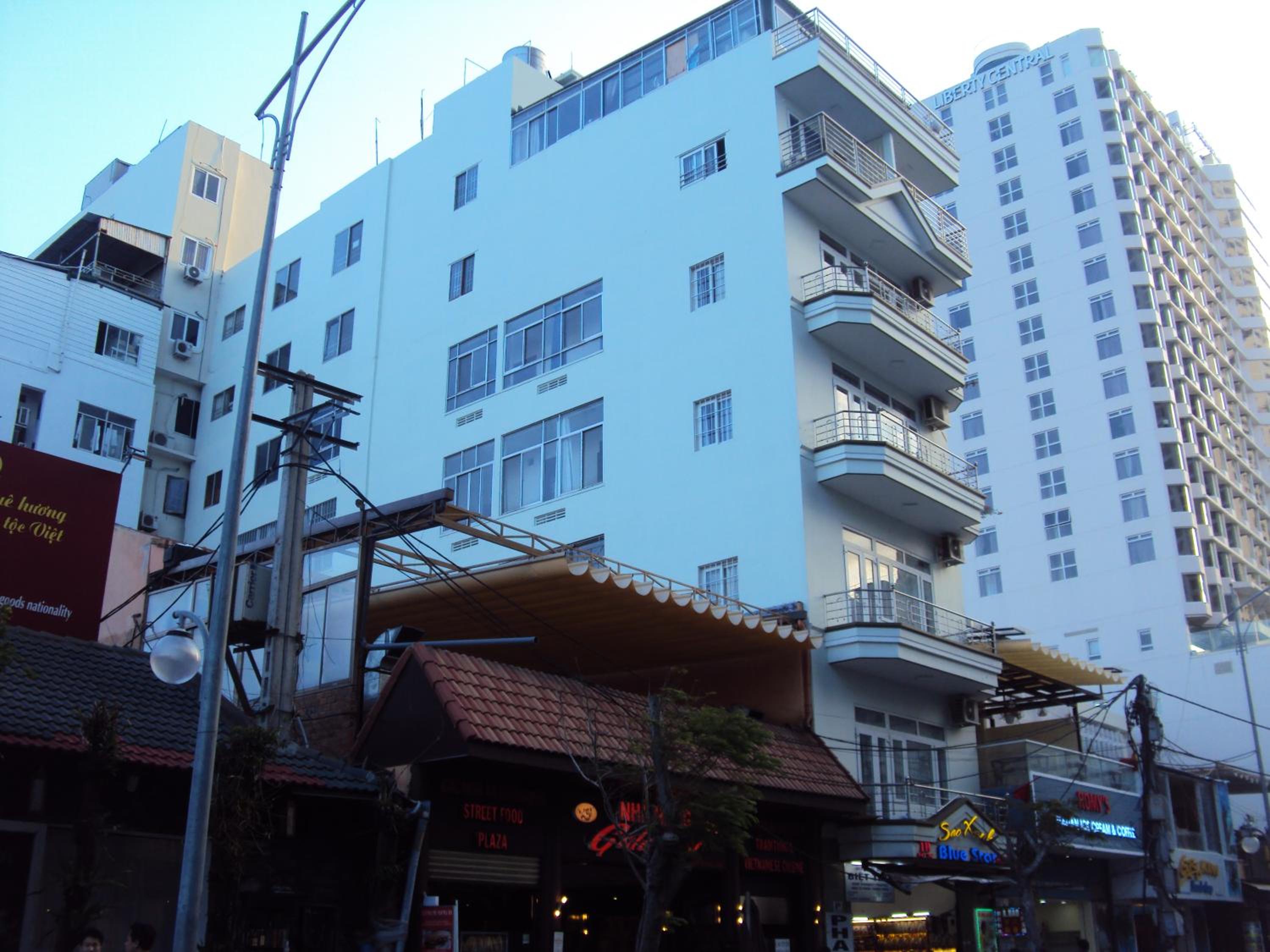 Blue Star Hotel