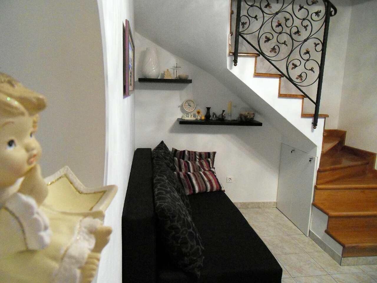 Photo 51