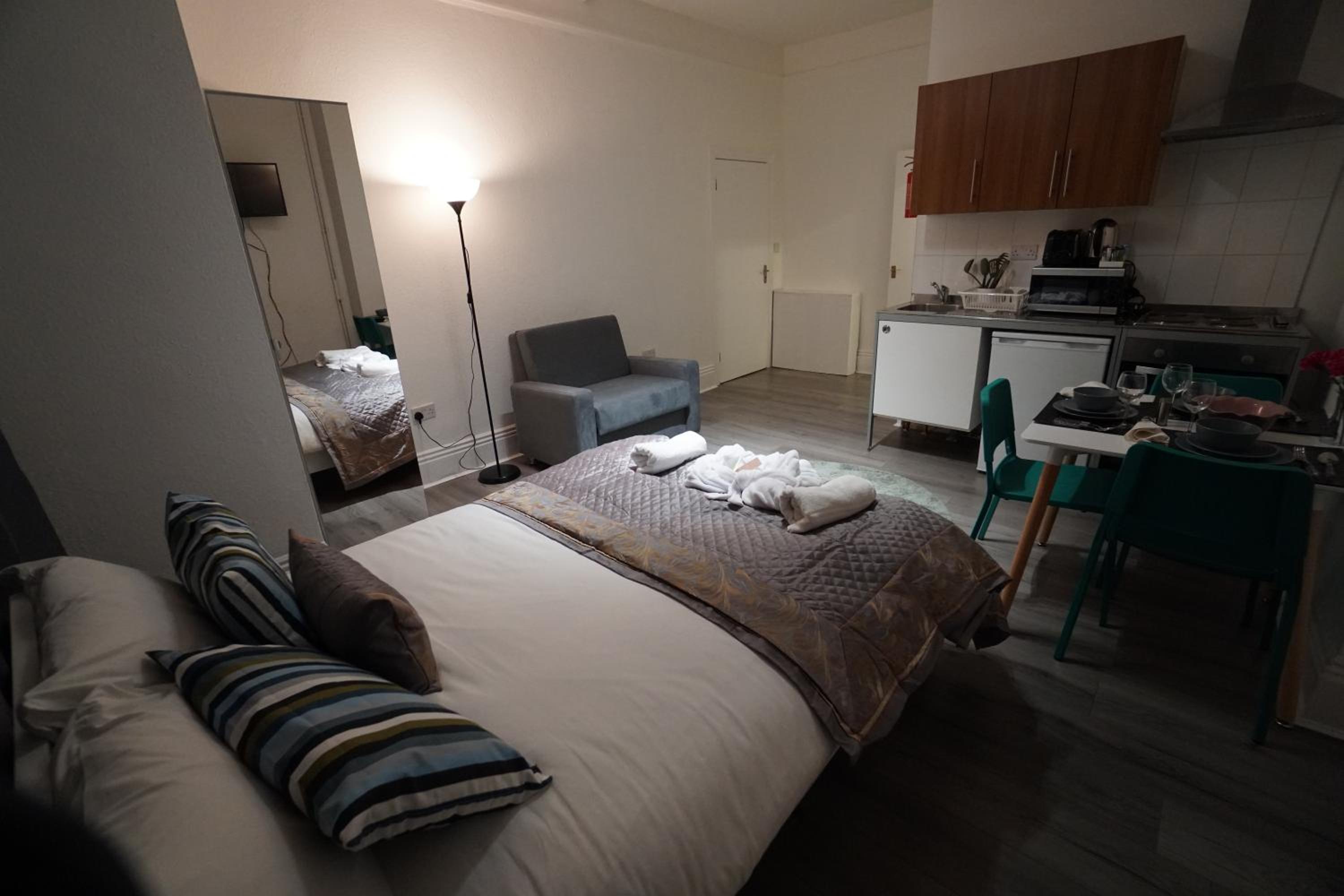 London Queen Park Apartments
