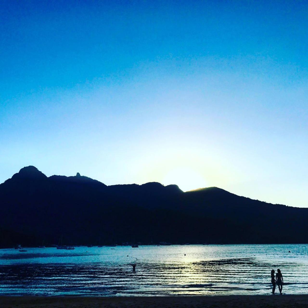 Praia da Crena