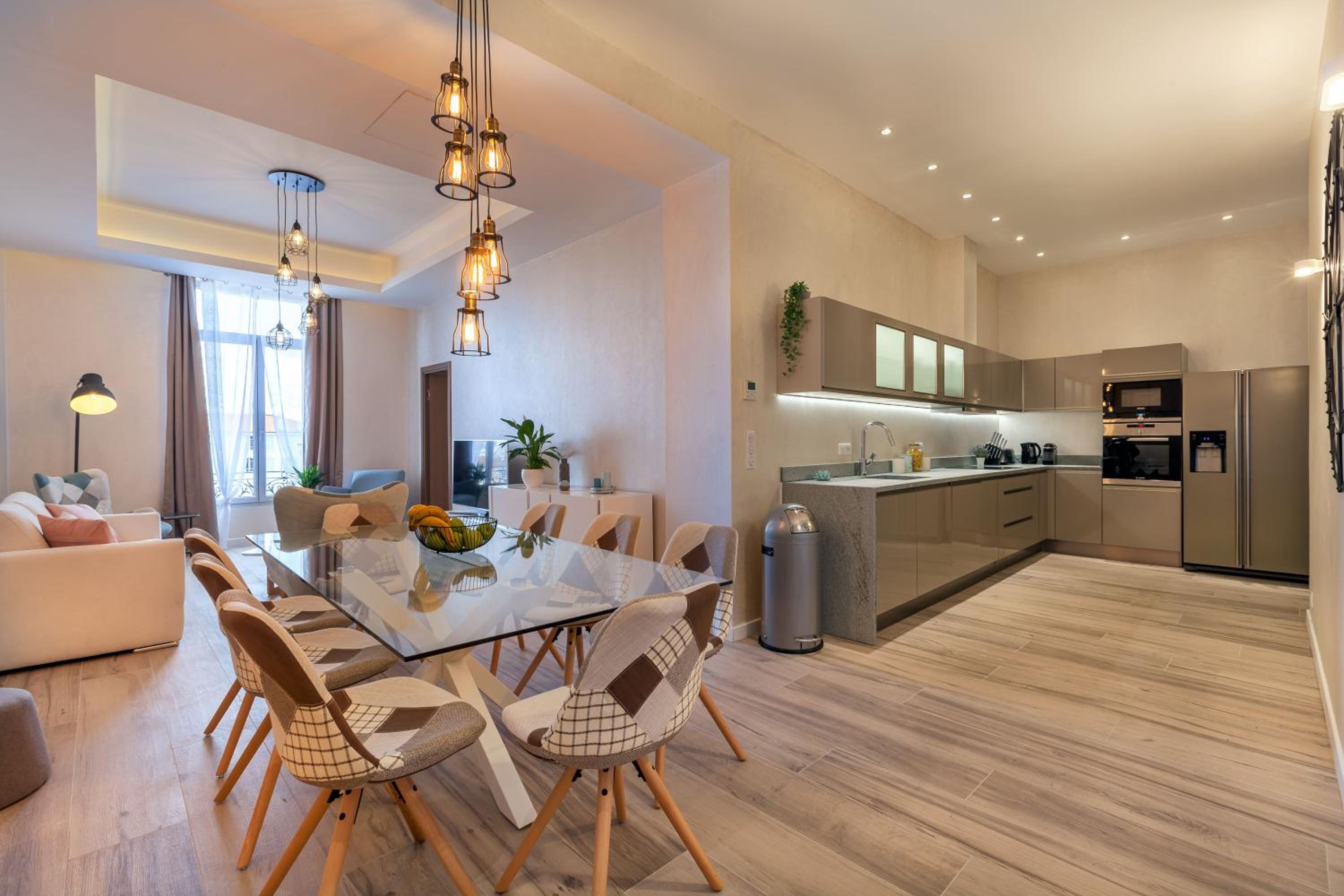 Residence du Louvre - Apartments - Prime location Palais & Croisette - Luxury Stay by LRA Cannes